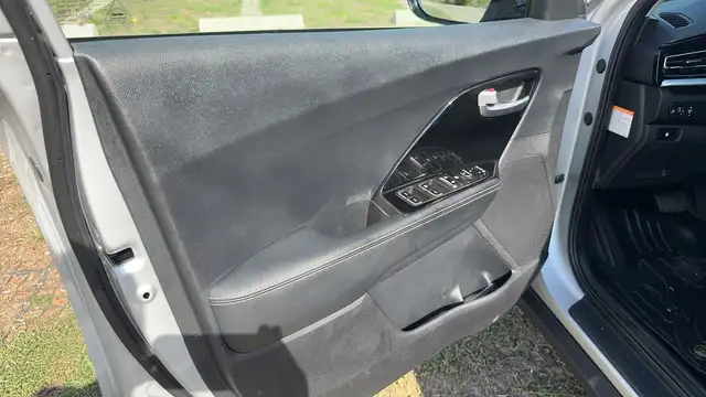 Kia Niro view 7