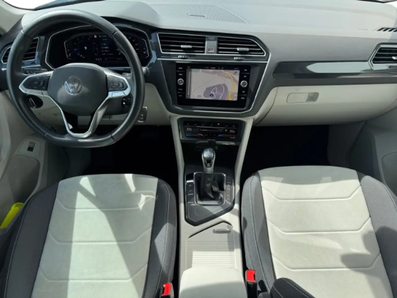 Volkswagen Tiguan 1.5 TSI DSG Elegance MATRIX-LED NAVI 18'' ACC APP- 14