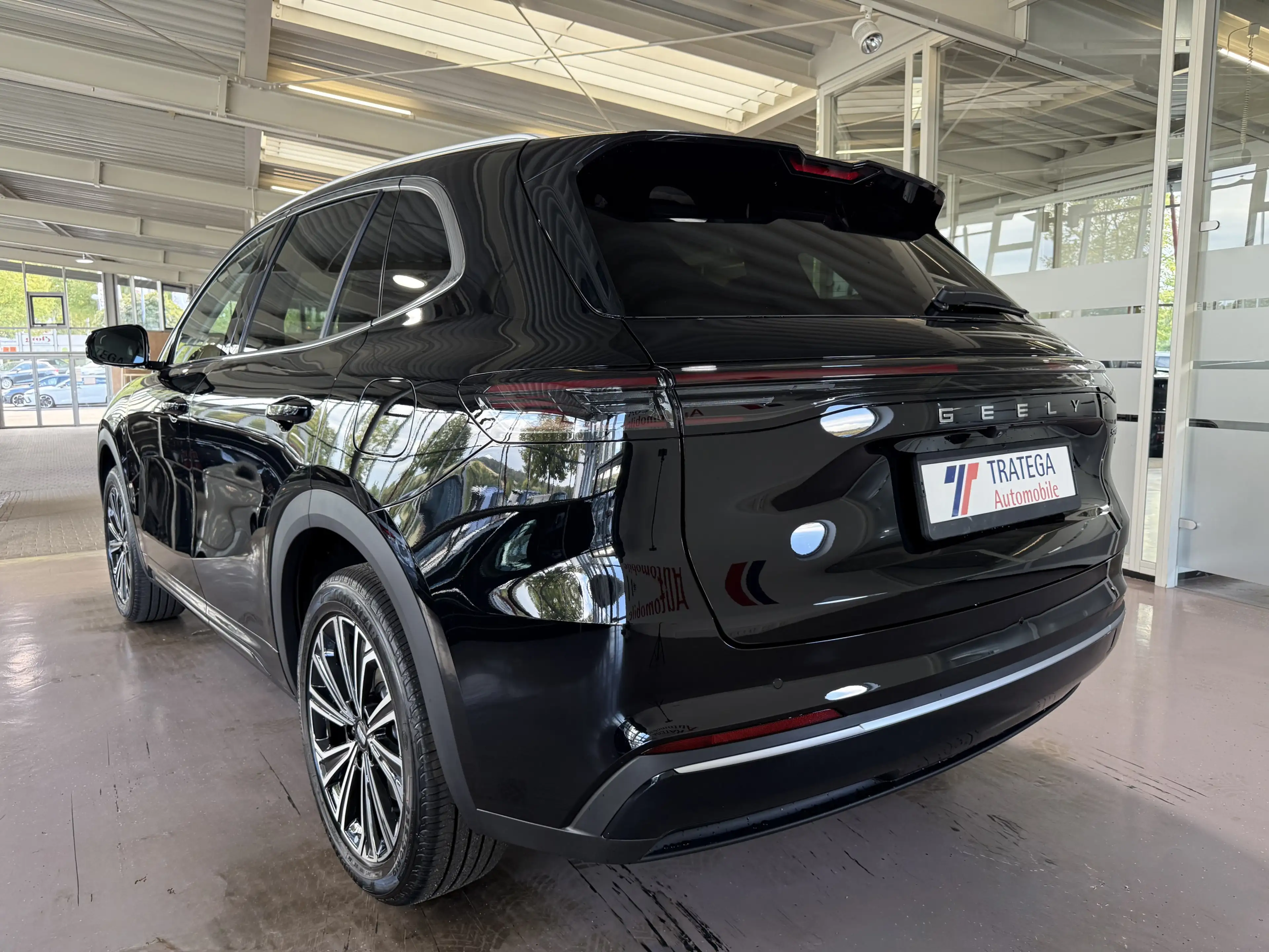 Geely Starray EM-i Pro+ 29,8kWh- 136KM el.Reichweite — photo 6