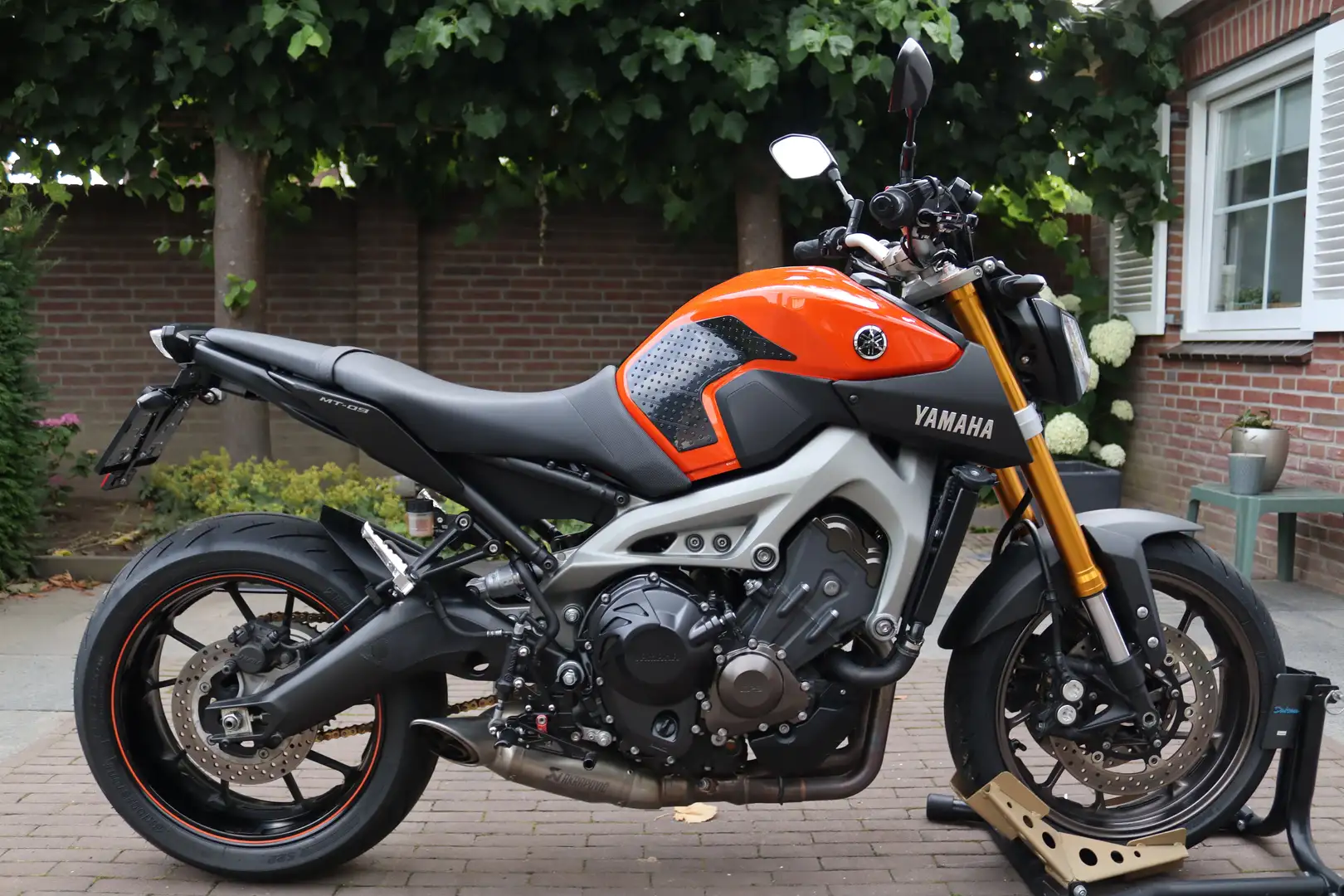Yamaha MT-09 - 1e eigenaar - Akrapovič Oranje - 2