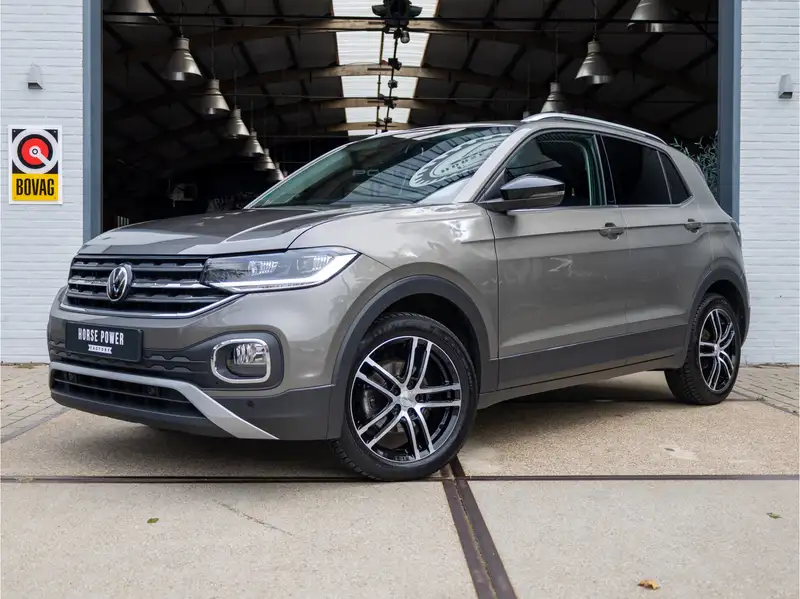 VOLKSWAGEN T-cross