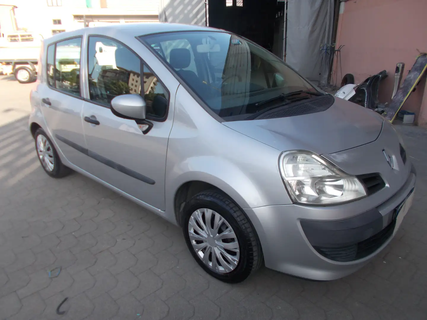 Renault Modus 1.2 16v Dynamique Gpl km 61.000 UniProp. (del1937) Argent - 2
