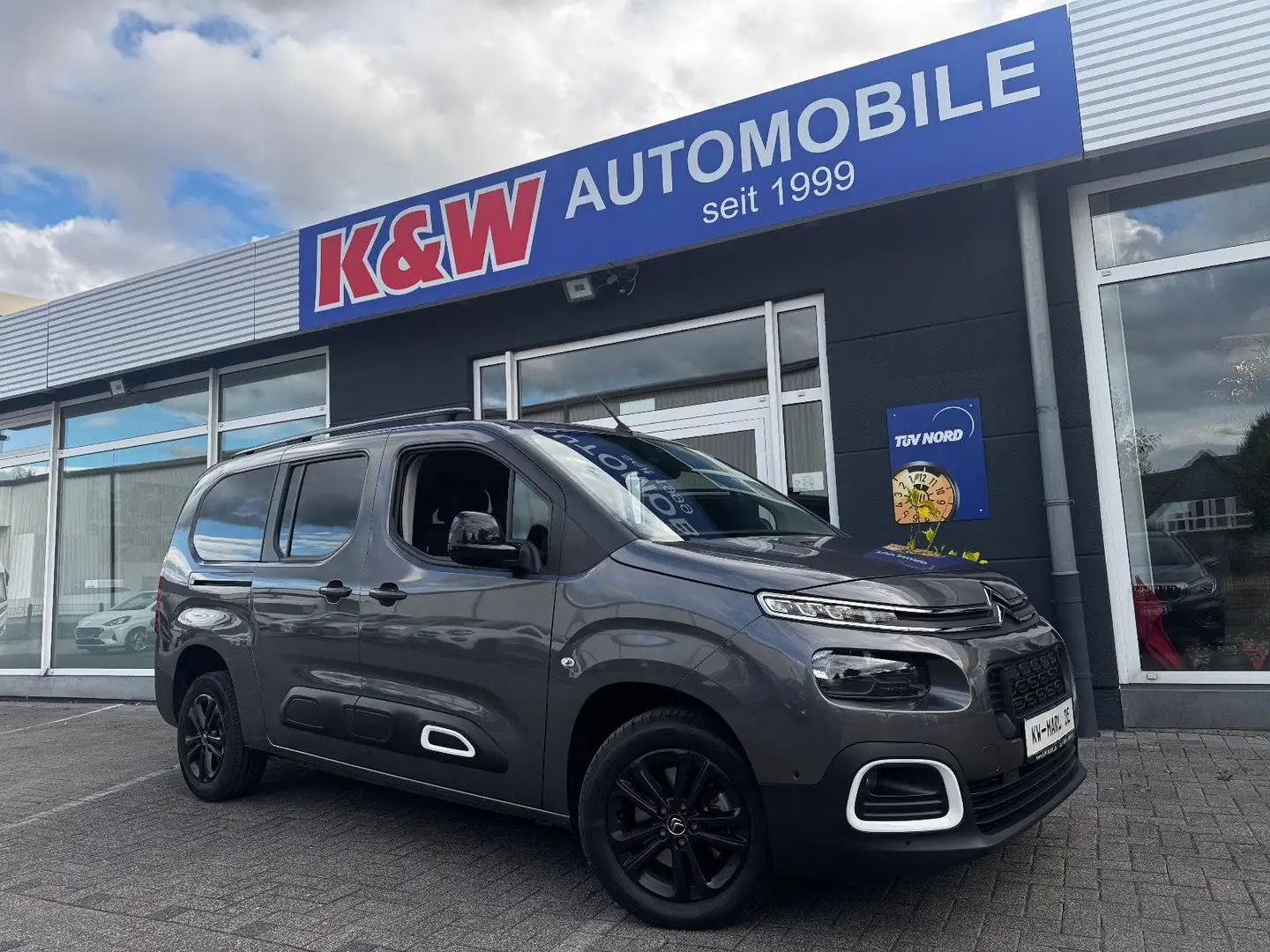 Citroen Berlingo Feel Pack XL AUTOM. 7-SITZER NAVI+CAM Grau - 1