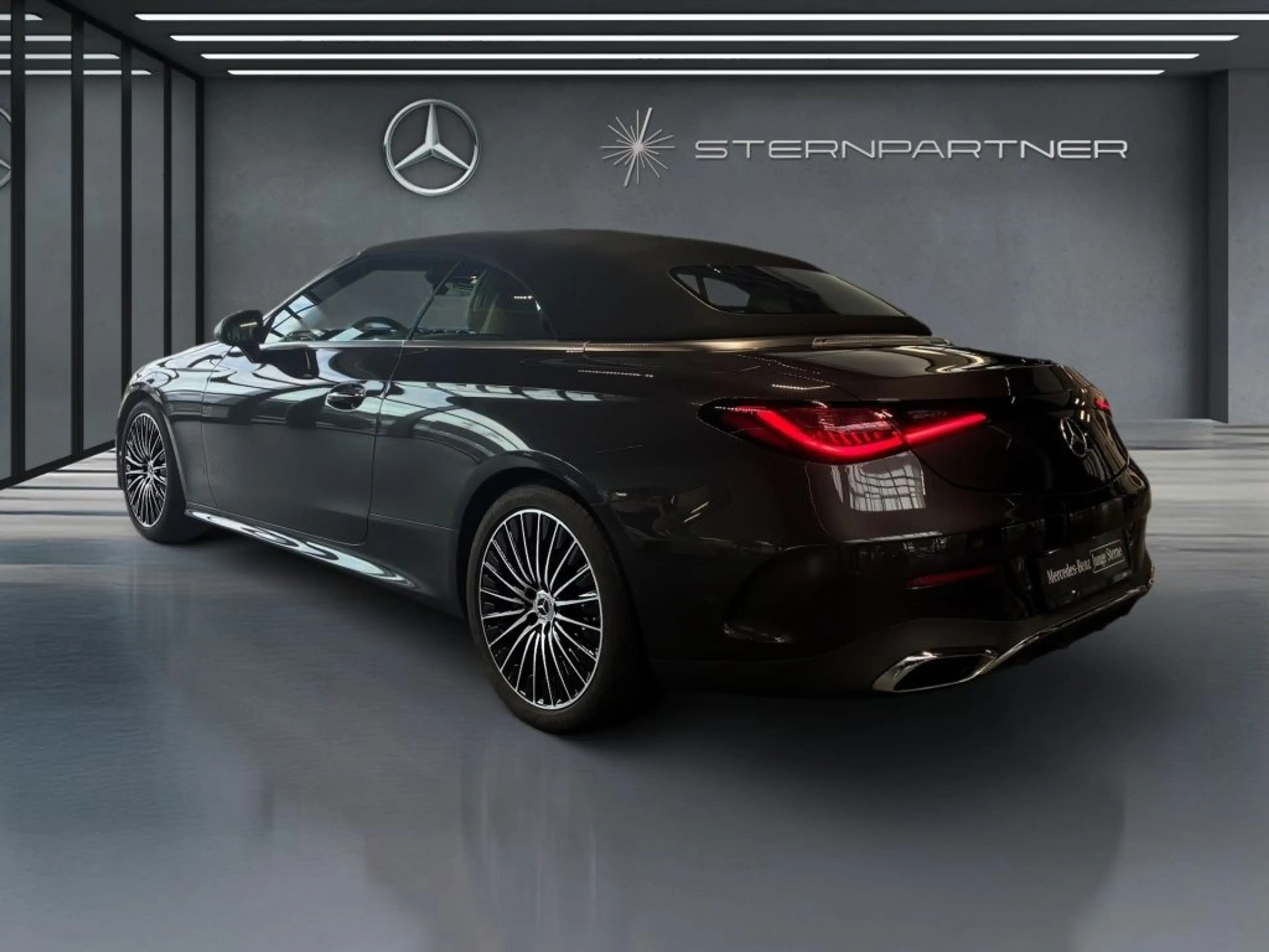 Mercedes-Benz CLE 200 AMG+AIRSCARF+KAMERA+MEMORY+AMBIENTE — photo 8