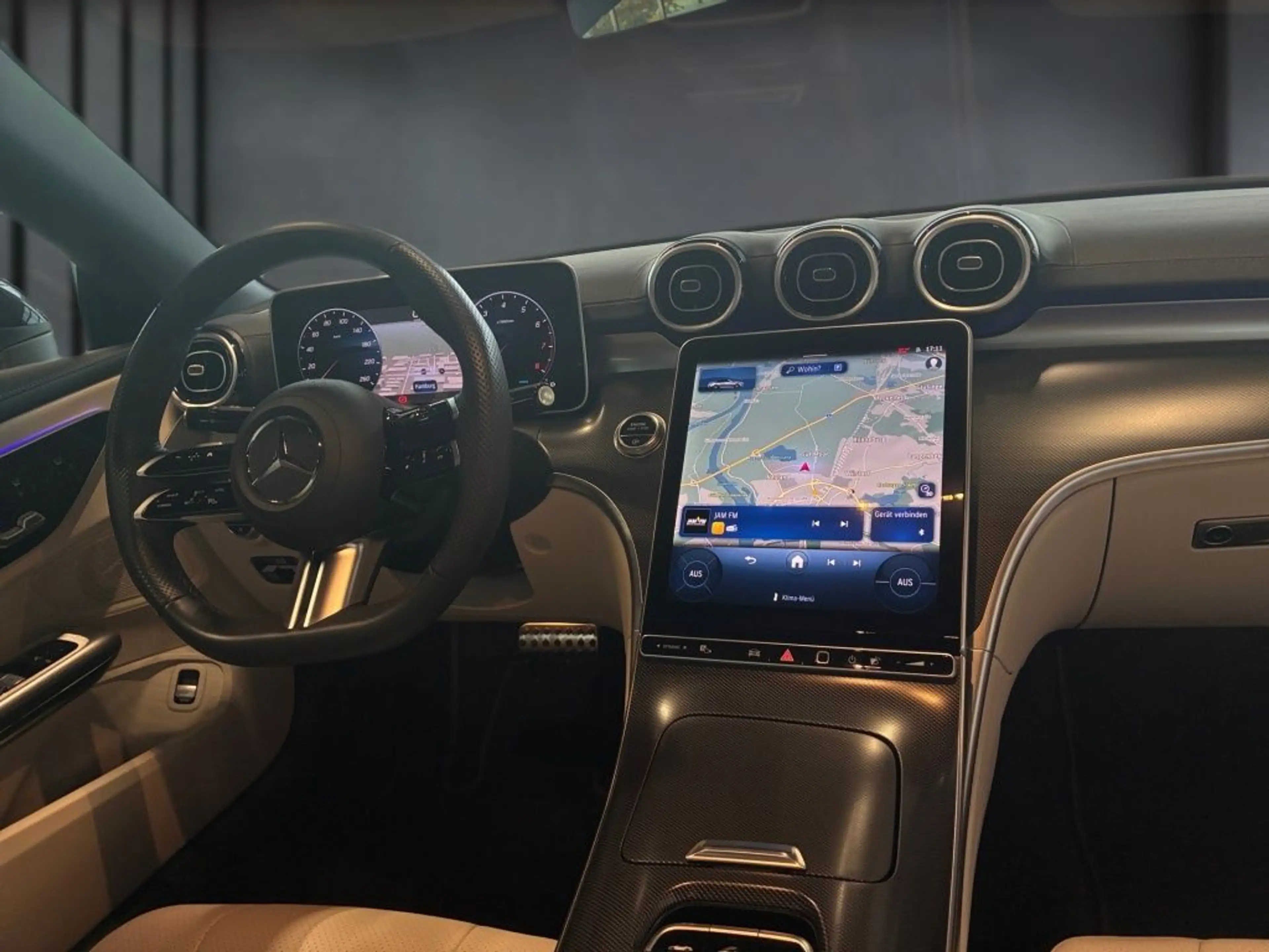 Mercedes-Benz CLE 200 AMG+AIRSCARF+KAMERA+MEMORY+AMBIENTE — photo 14