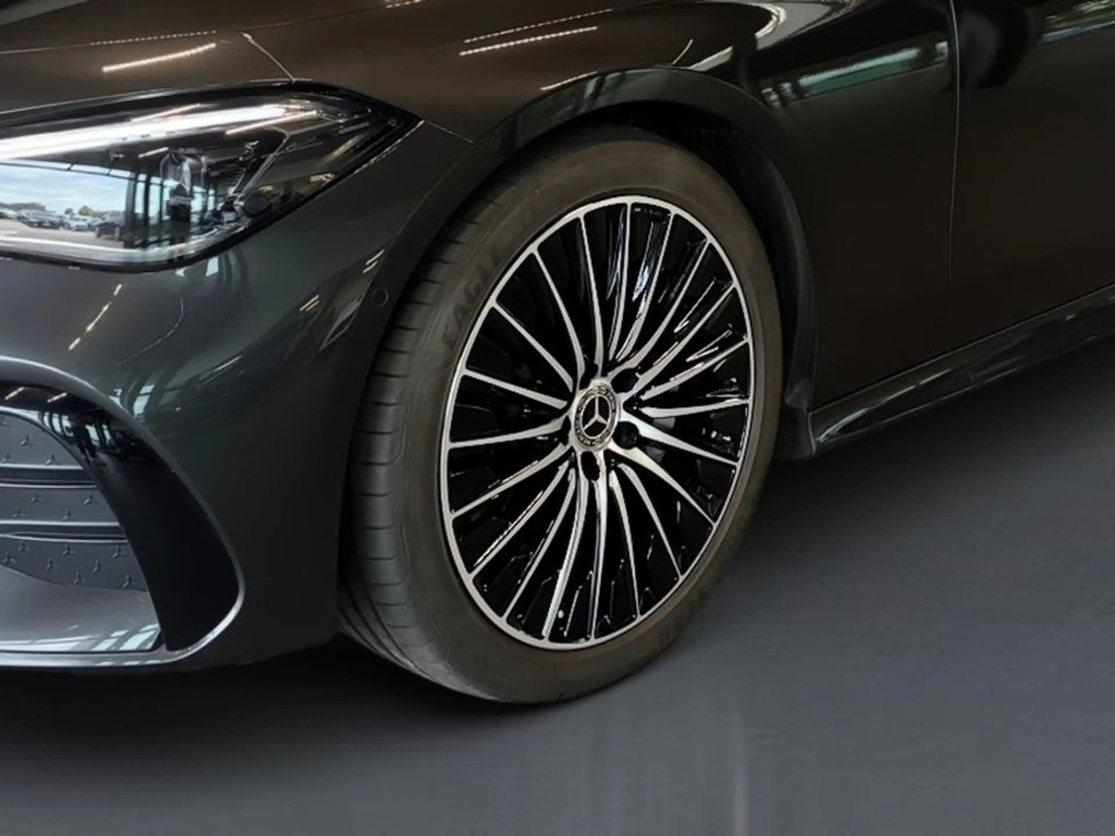 Mercedes-Benz CLE 200 AMG+AIRSCARF+KAMERA+MEMORY+AMBIENTE — photo 3