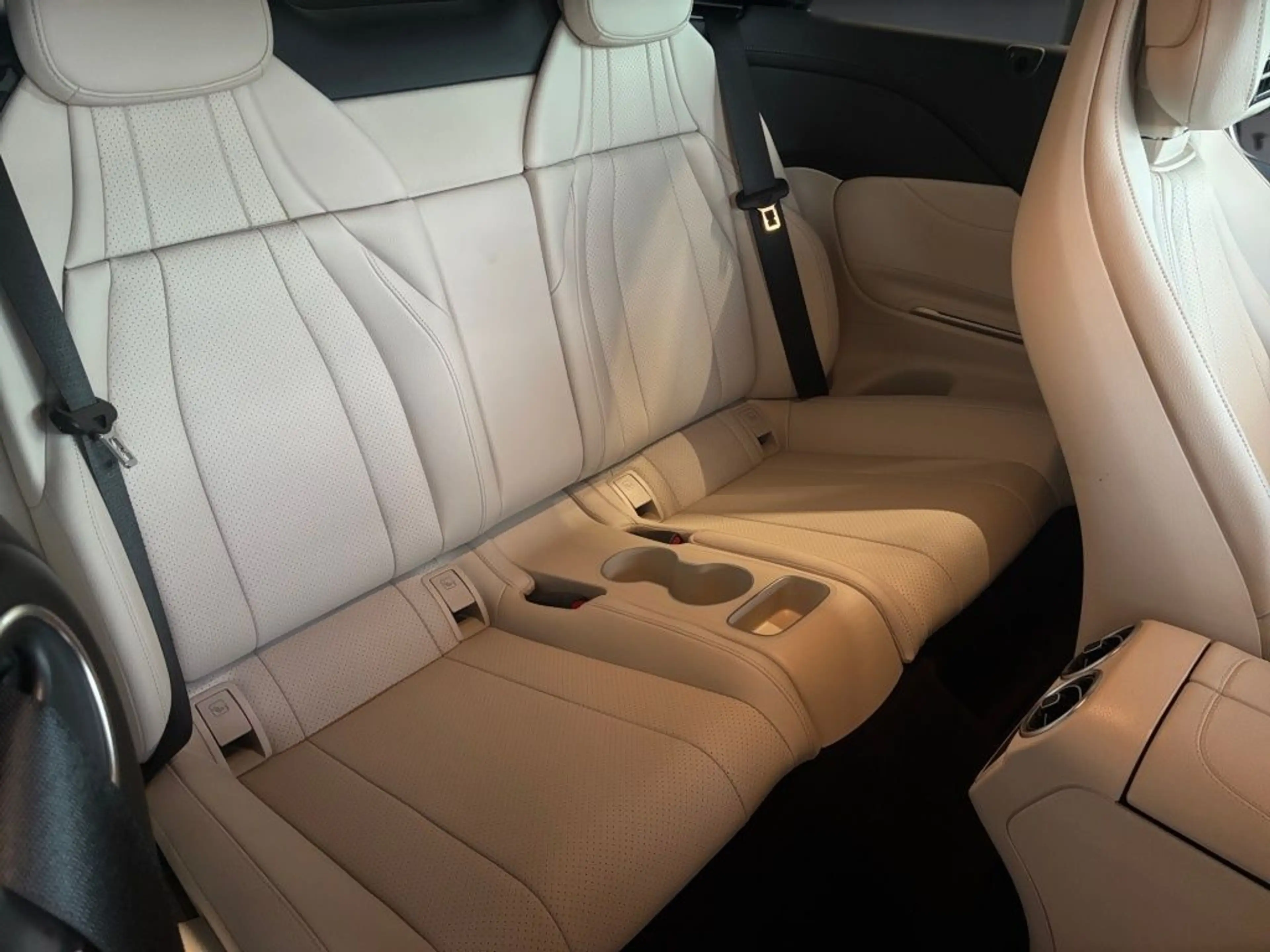 Mercedes-Benz CLE 200 AMG+AIRSCARF+KAMERA+MEMORY+AMBIENTE — photo 13