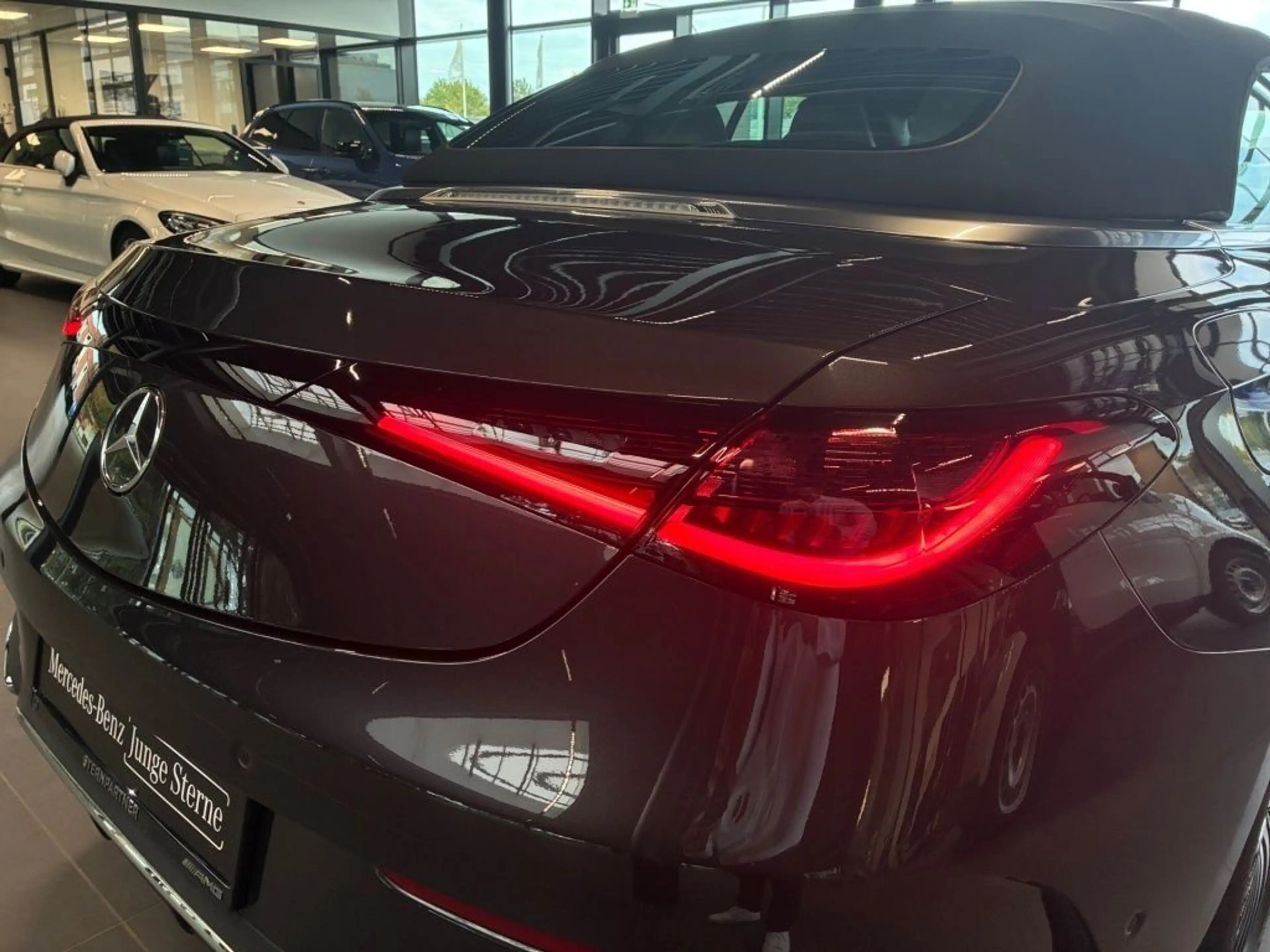 Mercedes-Benz CLE 200 AMG+AIRSCARF+KAMERA+MEMORY+AMBIENTE — photo 10