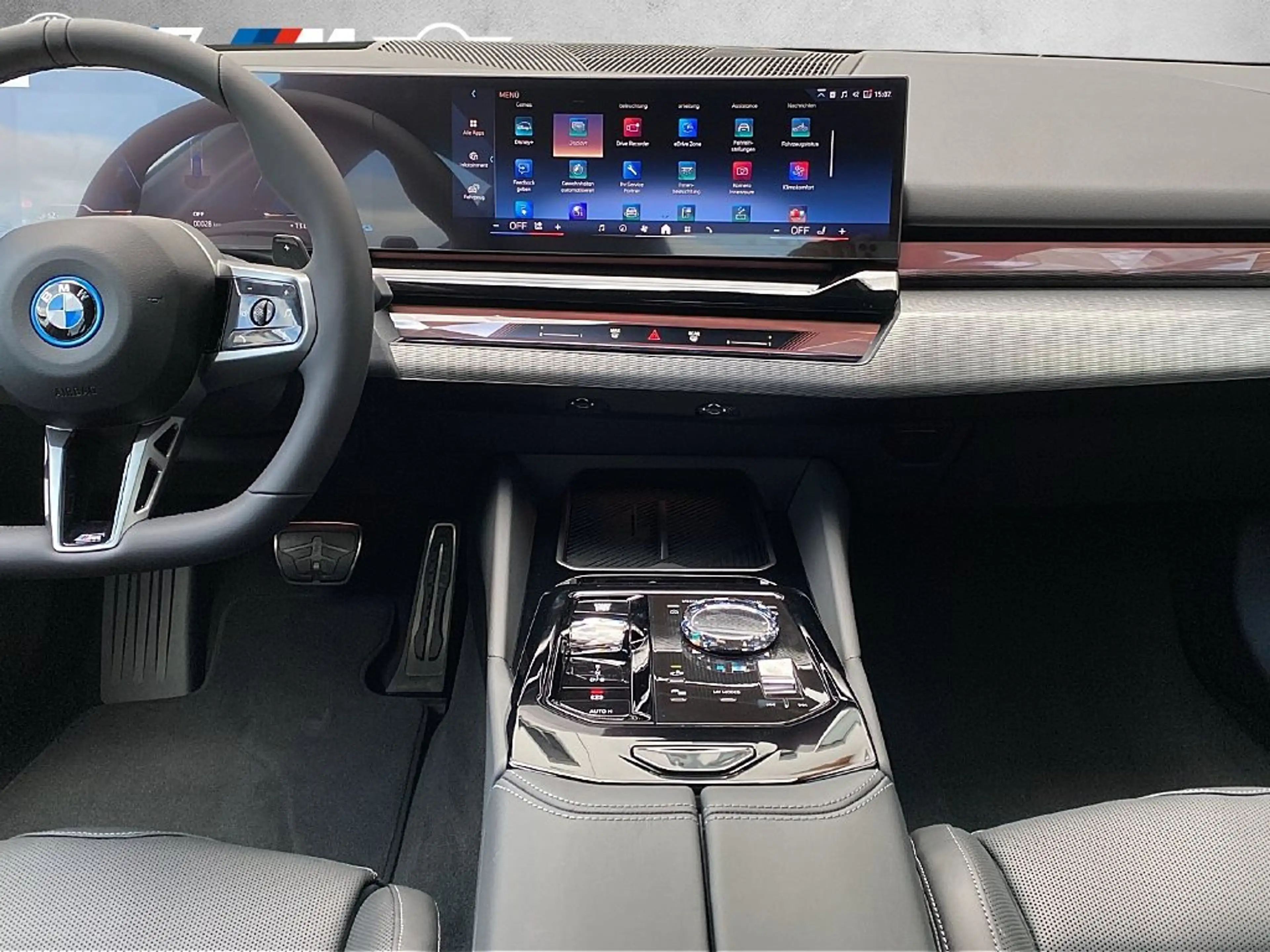 BMW 550 e xDrive M Sportpaket Head-Up DAB LED RFK — photo 12