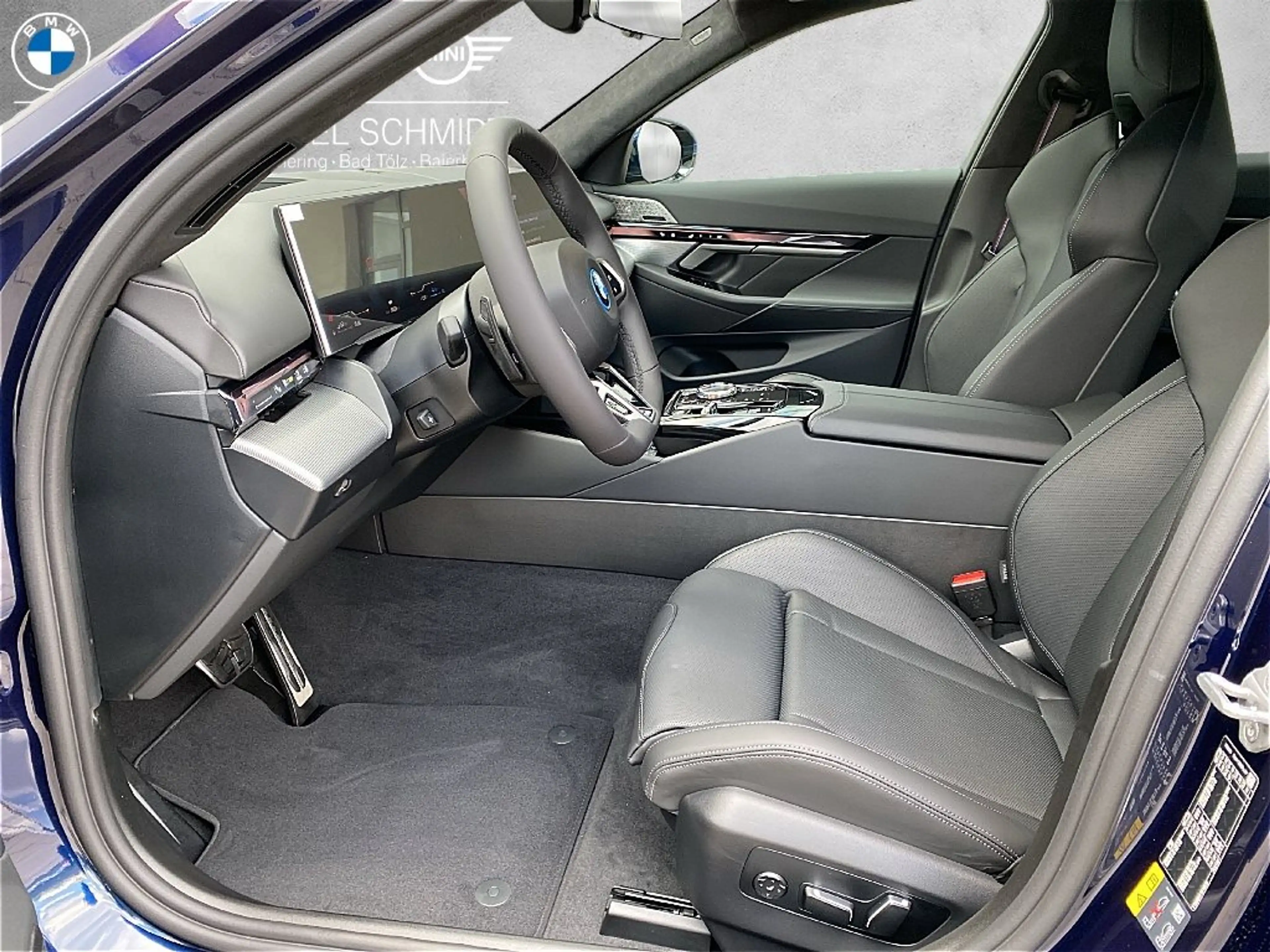 BMW 550 e xDrive M Sportpaket Head-Up DAB LED RFK — photo 8