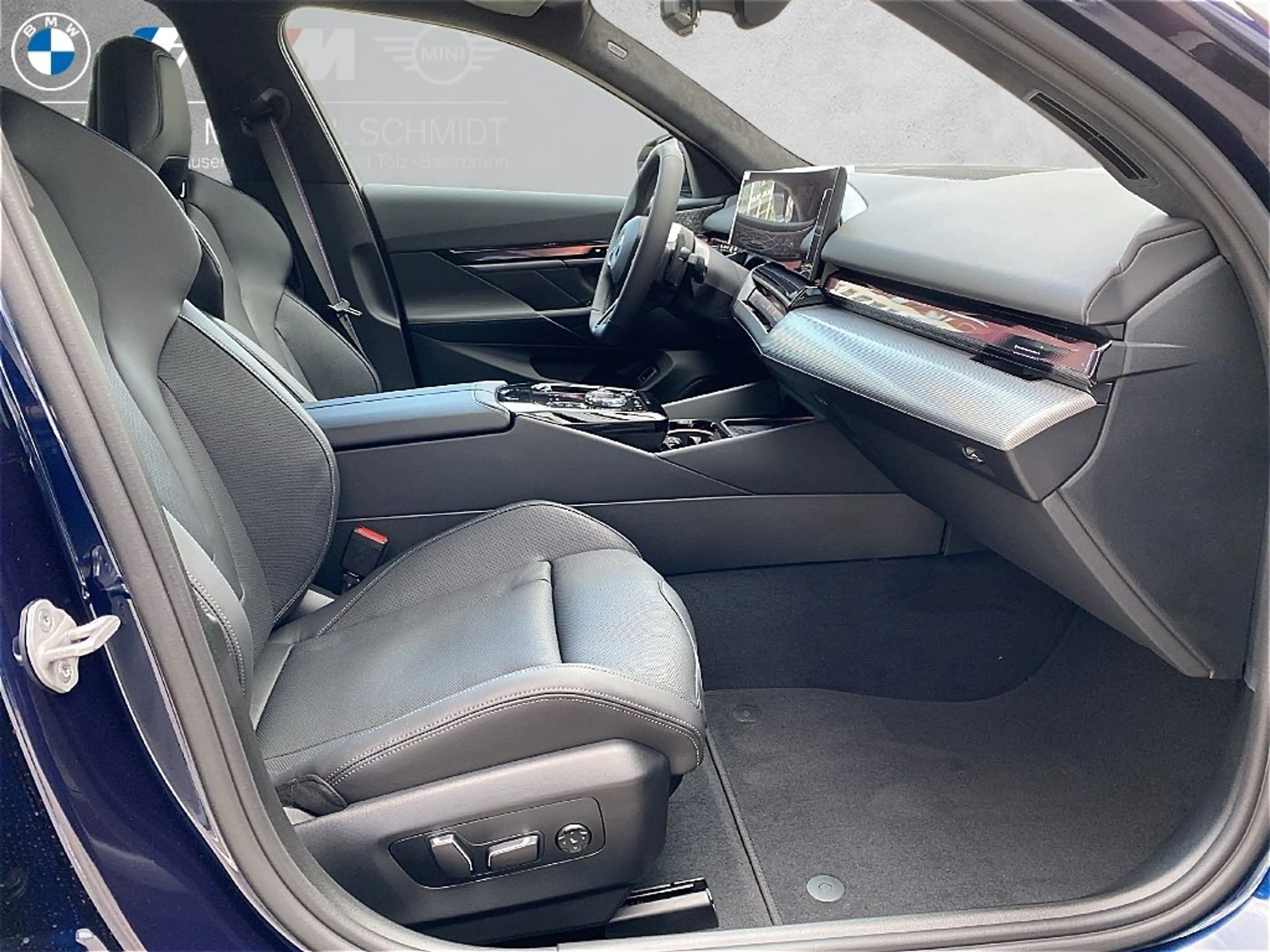 BMW 550 e xDrive M Sportpaket Head-Up DAB LED RFK — photo 11