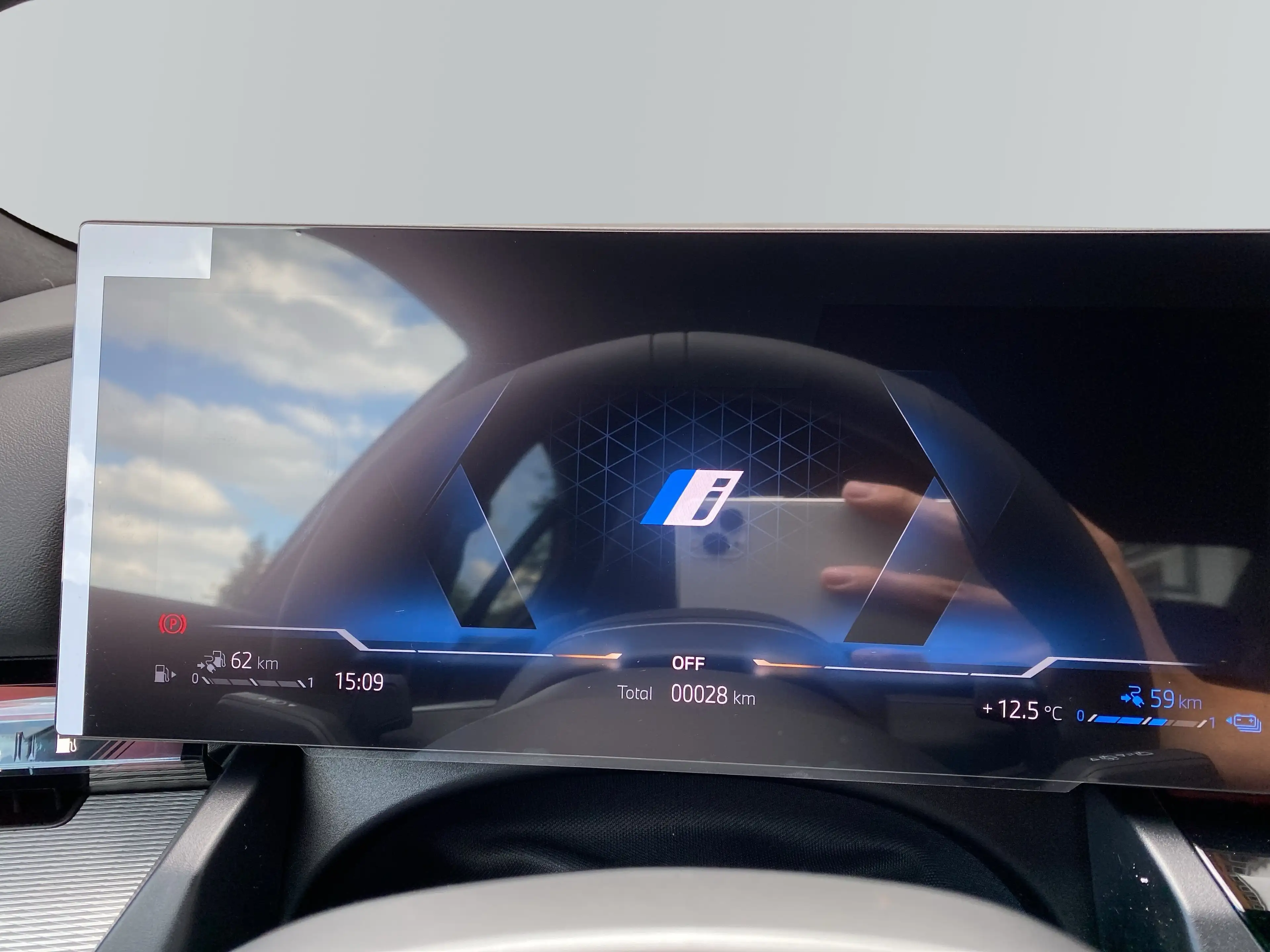 BMW 550 e xDrive M Sportpaket Head-Up DAB LED RFK — photo 15