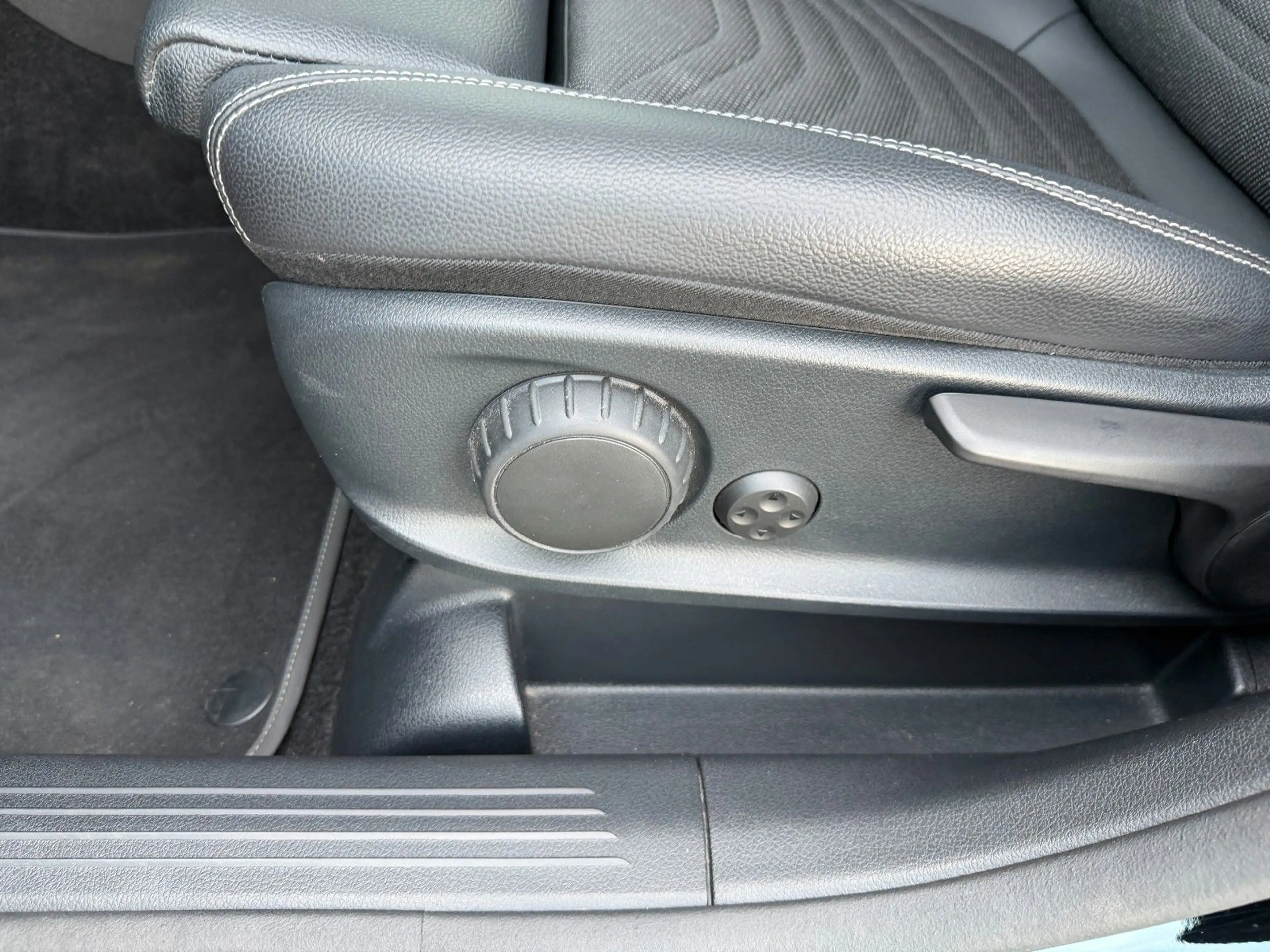 Mercedes-Benz B 250 e Progressive MBEAM+R-Kamera+Carplay+MBUX — photo 13
