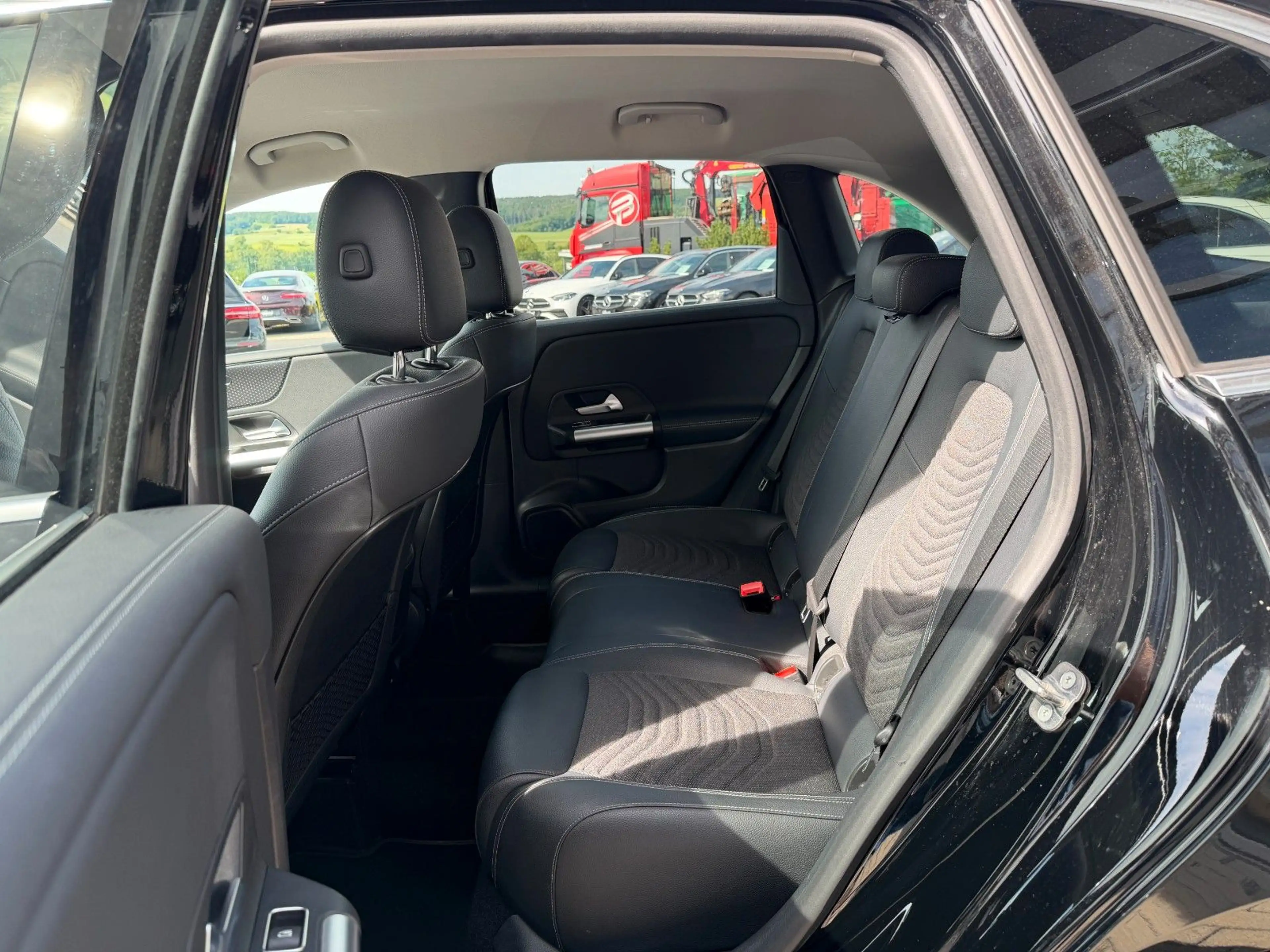 Mercedes-Benz B 250 e Progressive MBEAM+R-Kamera+Carplay+MBUX — photo 9
