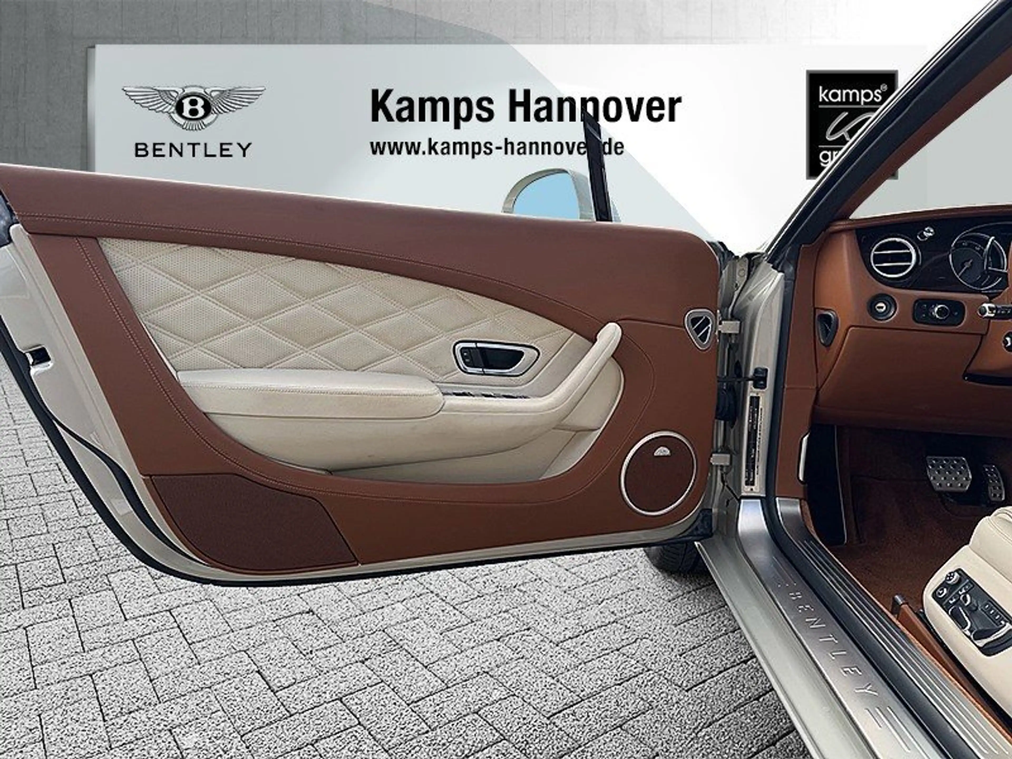 Bentley Continental GTC V8 *Sports Specification* — photo 12