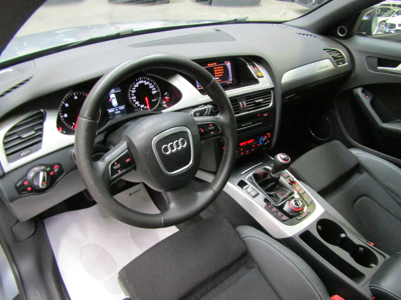 2012 Audi A4 A4 Avant 2.0 TDi S-LINE S LINE SLINE quattro MANUALE * 188.000 KM REALI *, photograph 8