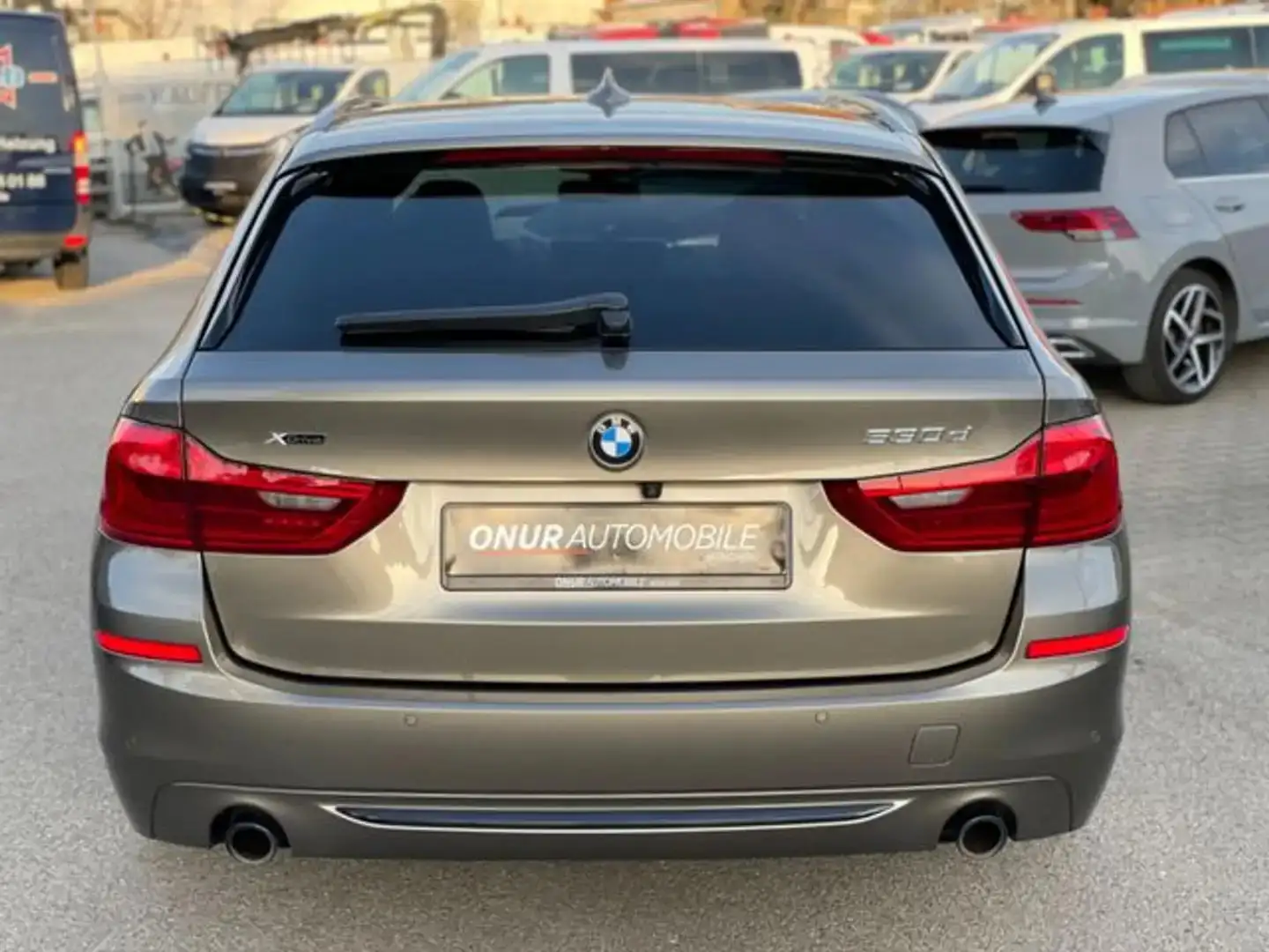 BMW 530 5er Touring Diesel 530d xD. Touring Aut. SportLine Bronze - 2