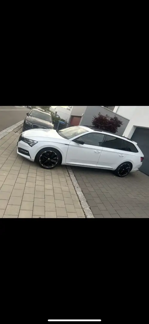 Skoda Superb Combi 2.0 TSI DSG Sportline PANO - 1