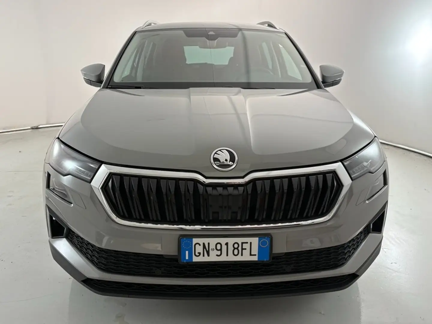 Skoda Karoq 2.0 TDI EVO SCR Executive! PREZZO REALE Grau - 2