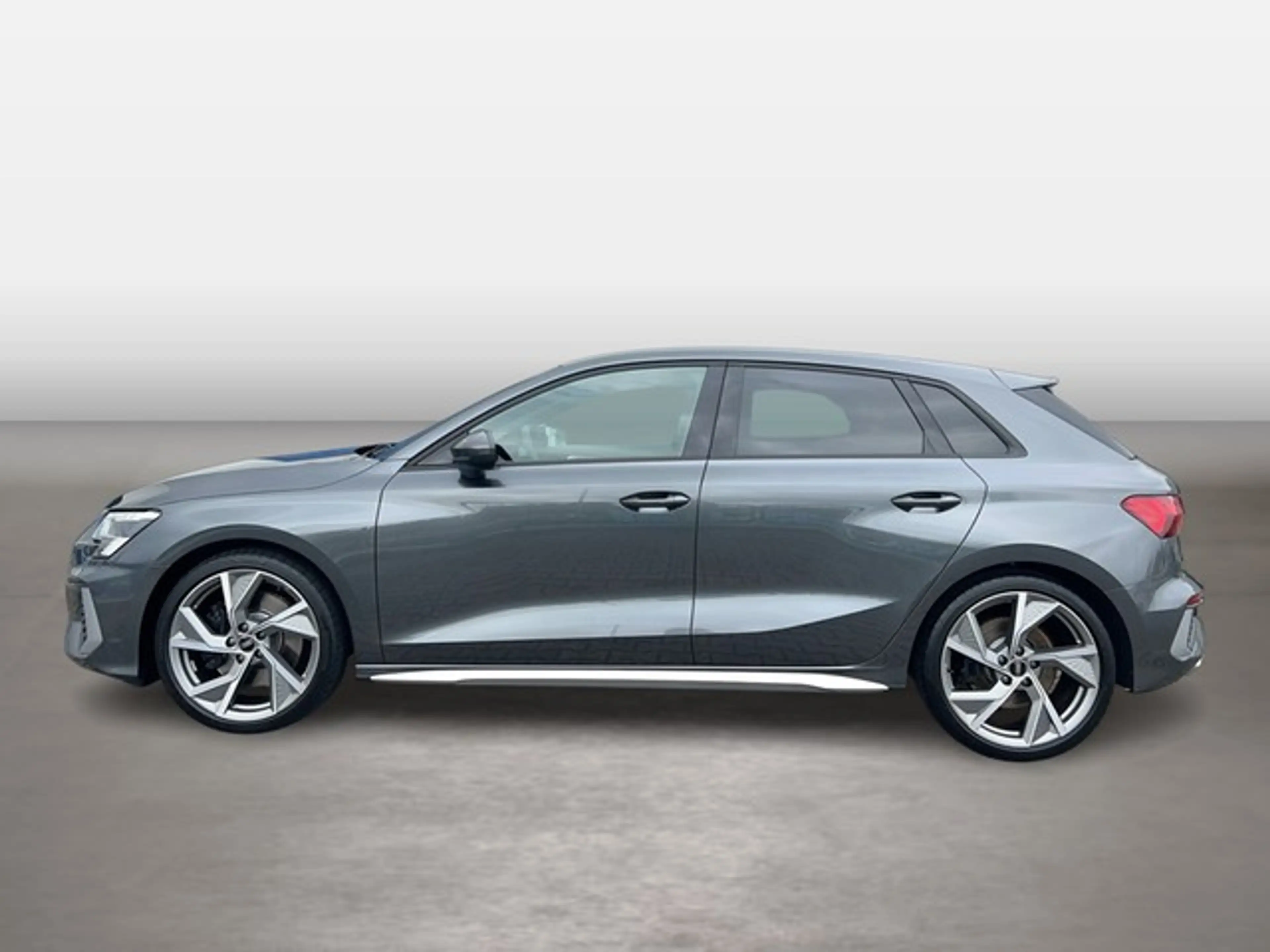 Audi S3 Sportback 2.0 TFSI Navi*Head-up*Bang & Olufsen — photo 2
