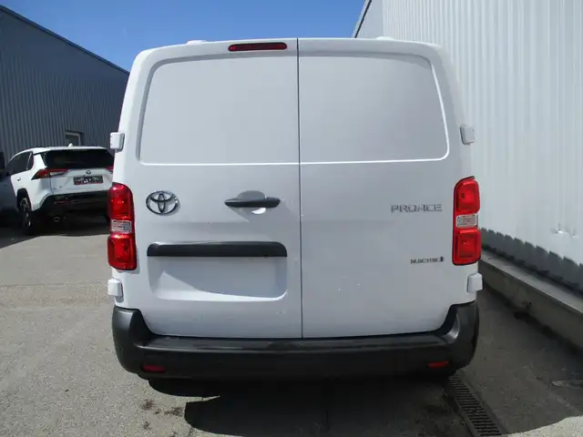 Toyota Proace Electric 75kW L1 Comfort ACC+Kam.+PDC+AUT Ansicht 6
