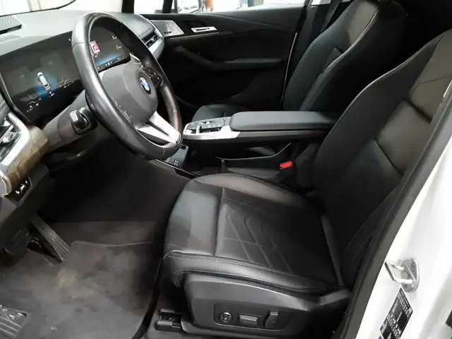 BMW 2 Series view 7