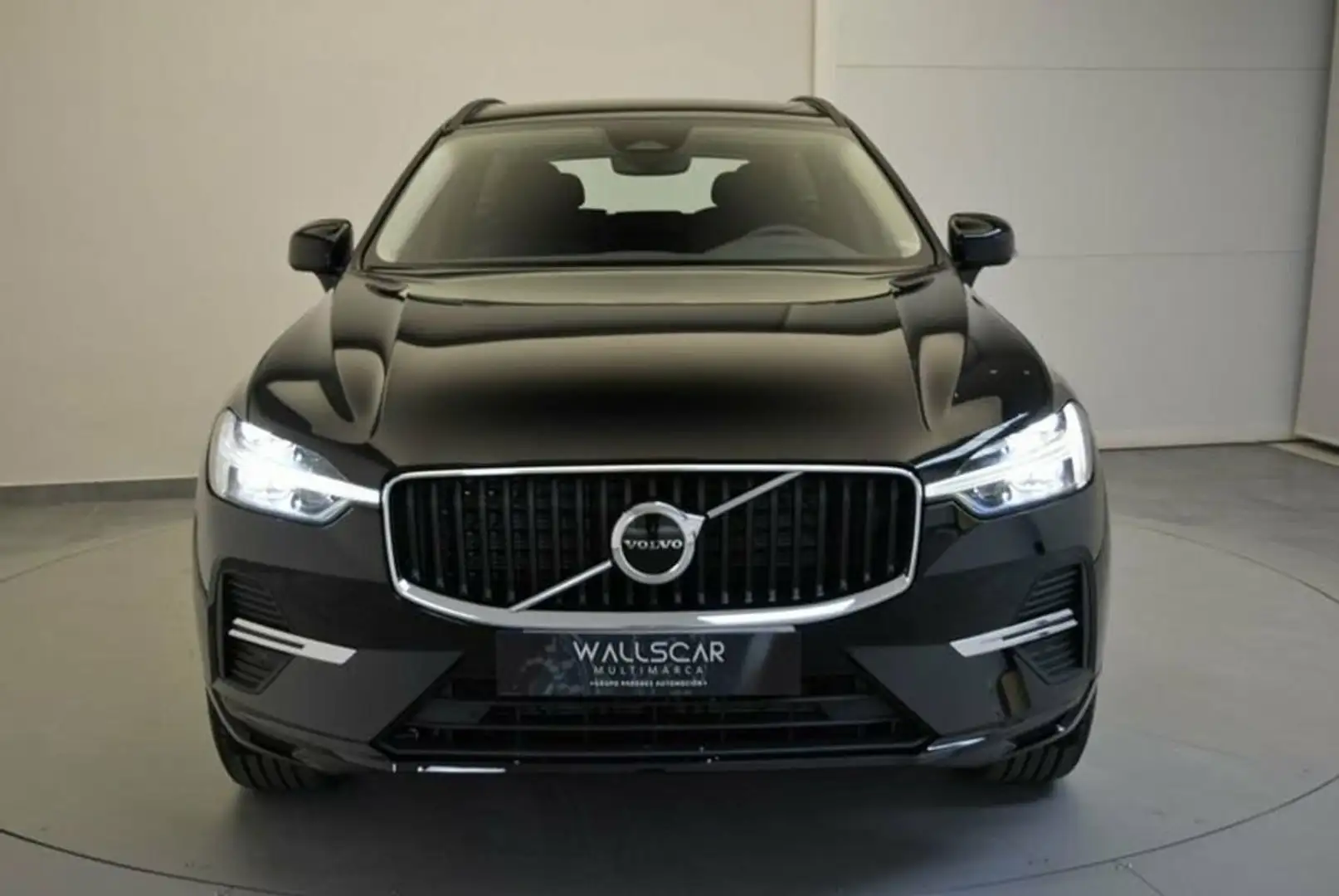 Volvo XC60 2.0 B4 D Auto Core Negro - 2
