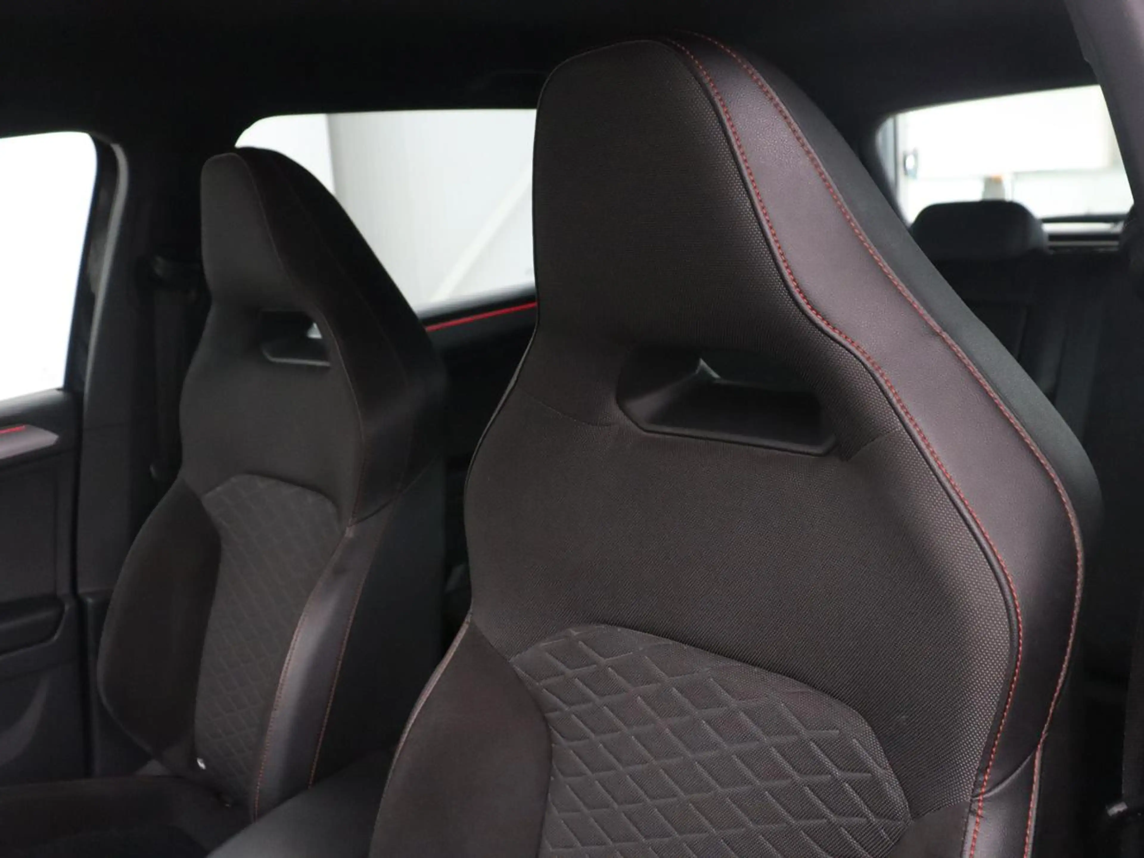 SEAT Tarraco 1.5 TSI FR Business Intense | Trekhaak | Camera | — photo 5
