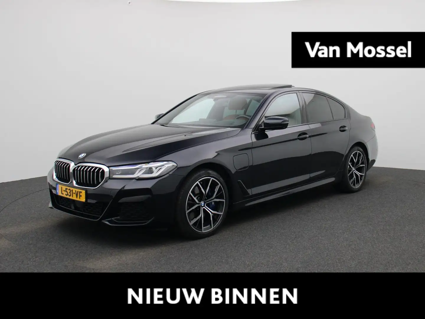 BMW 530 5-serie 530e Business Edition Plus | Apple Carplay Zwart - 1
