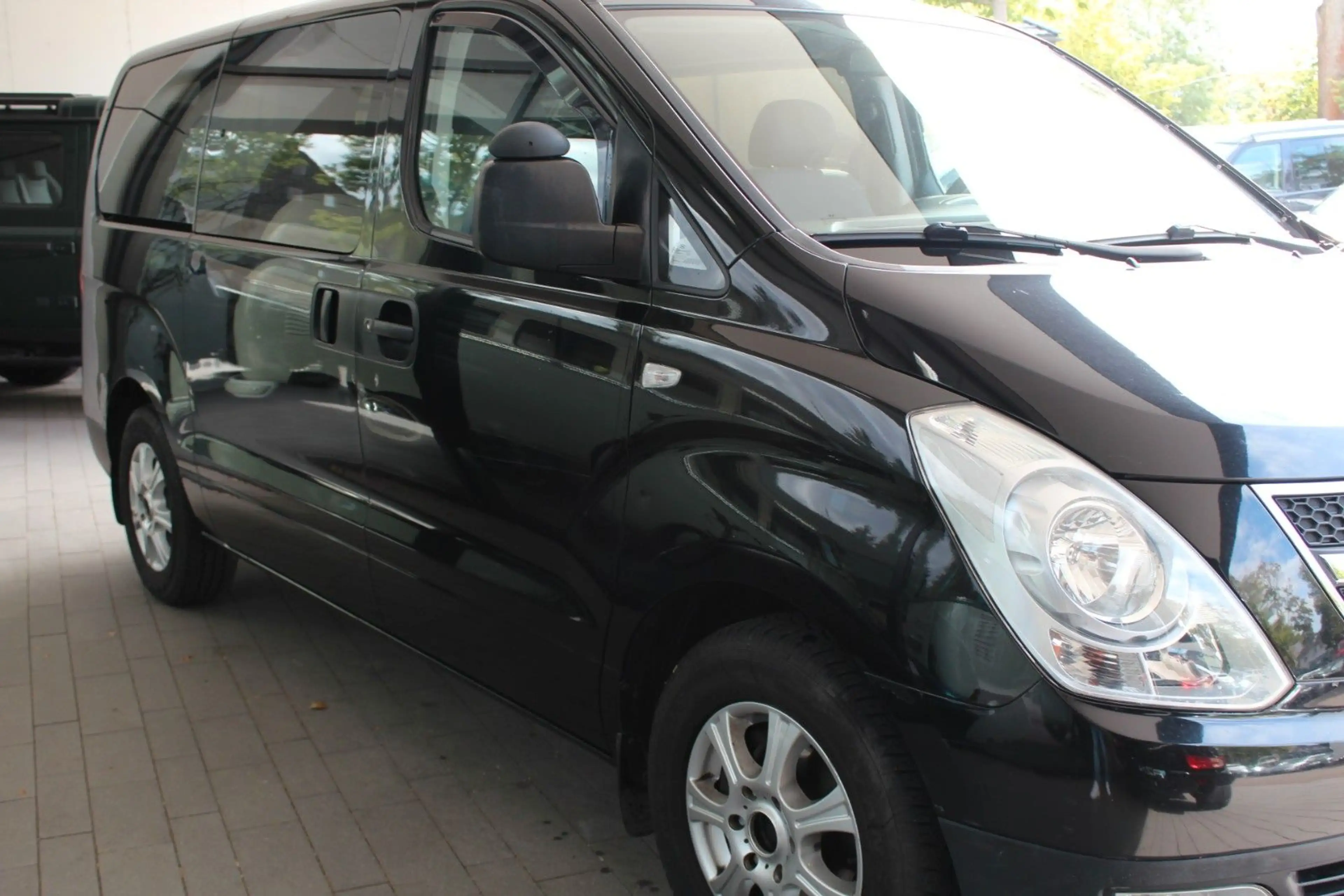 Hyundai H-1 6-Sitze LKW-Zulassung TÜV neu — photo 3