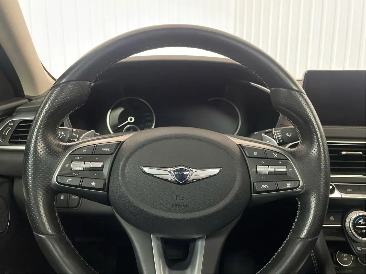 Genesis G70 снимка Genesis G70