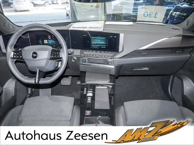 Opel Astra view 6