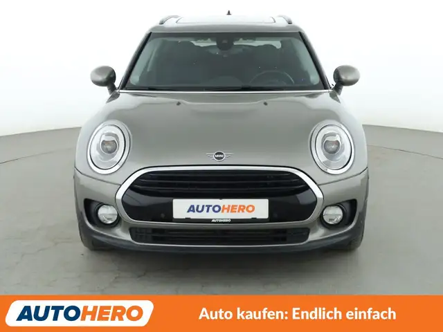 Mini Cooper Cooper view 9