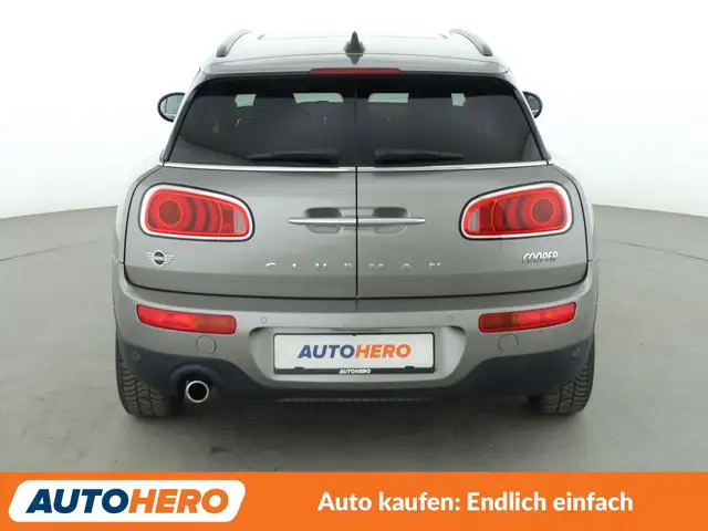 Mini Cooper Cooper view 5