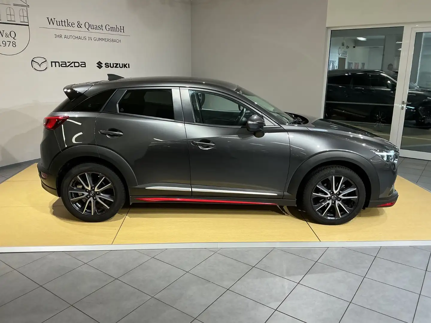 Mazda CX-3 Sports-Line AWD *LED*Kamera*Navi*Head-Up* Grijs - 2