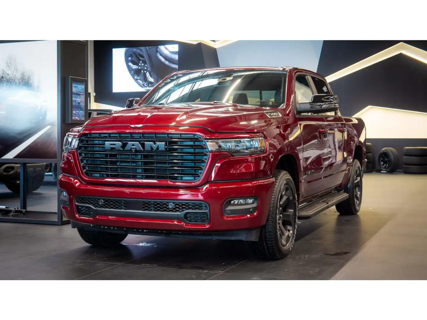Dodge RAM 1500 CREW CAB SPORT BLACK PACKAGE 2025 Rouge - 1