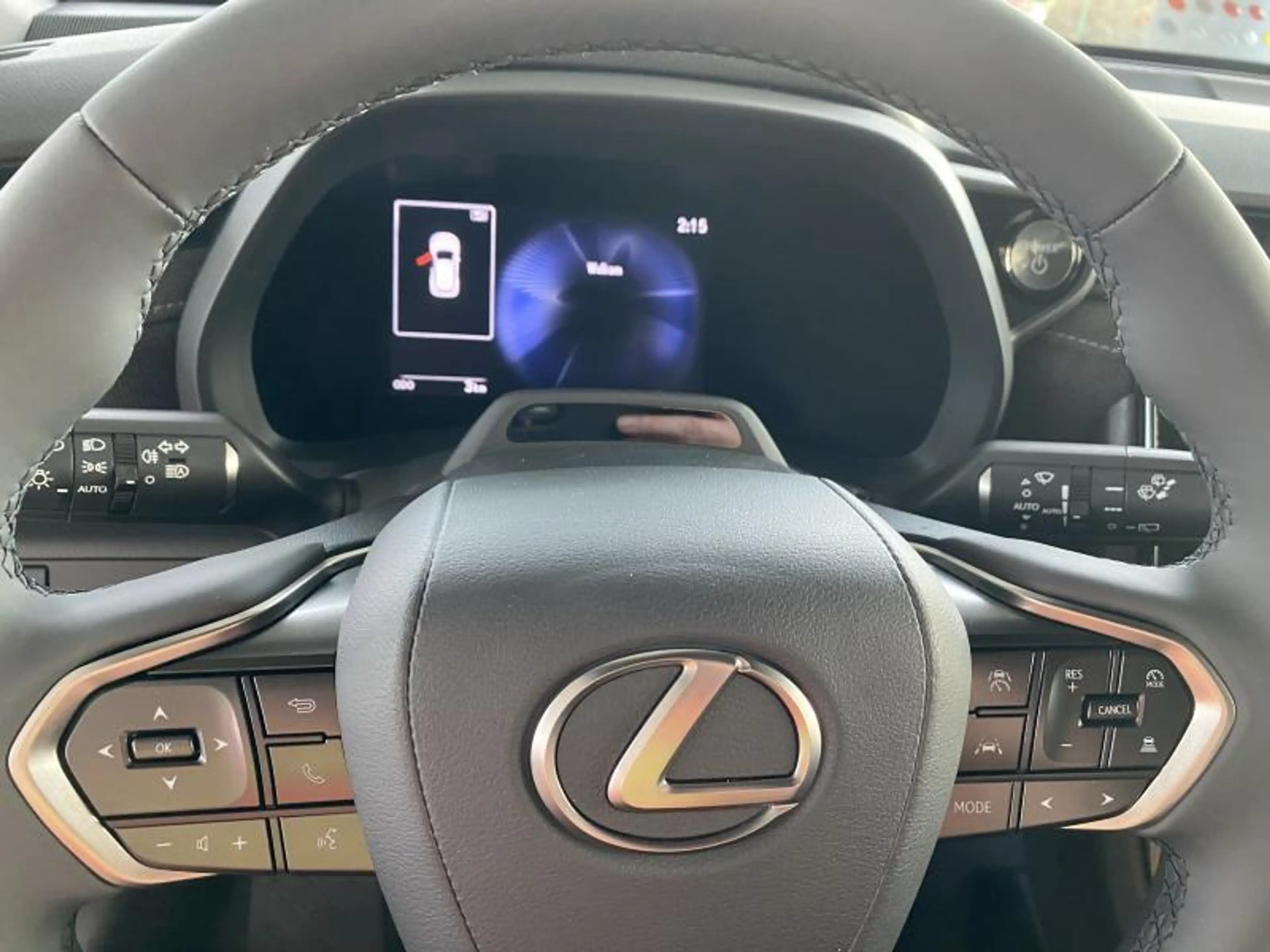 Lexus LBX FWD Comfort & Safety Pack + Se — photo 13