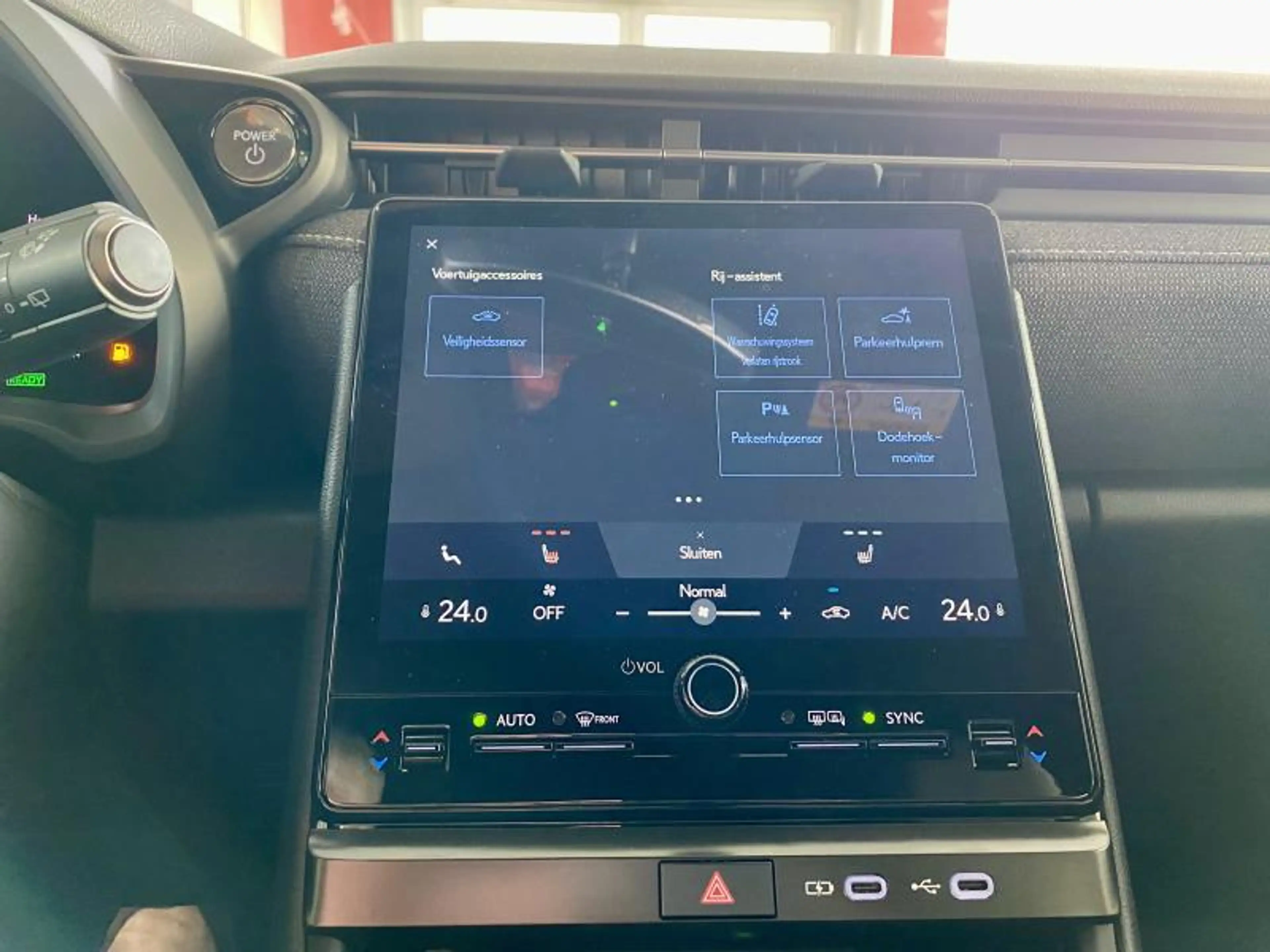 Lexus LBX FWD Comfort & Safety Pack + Se — photo 15