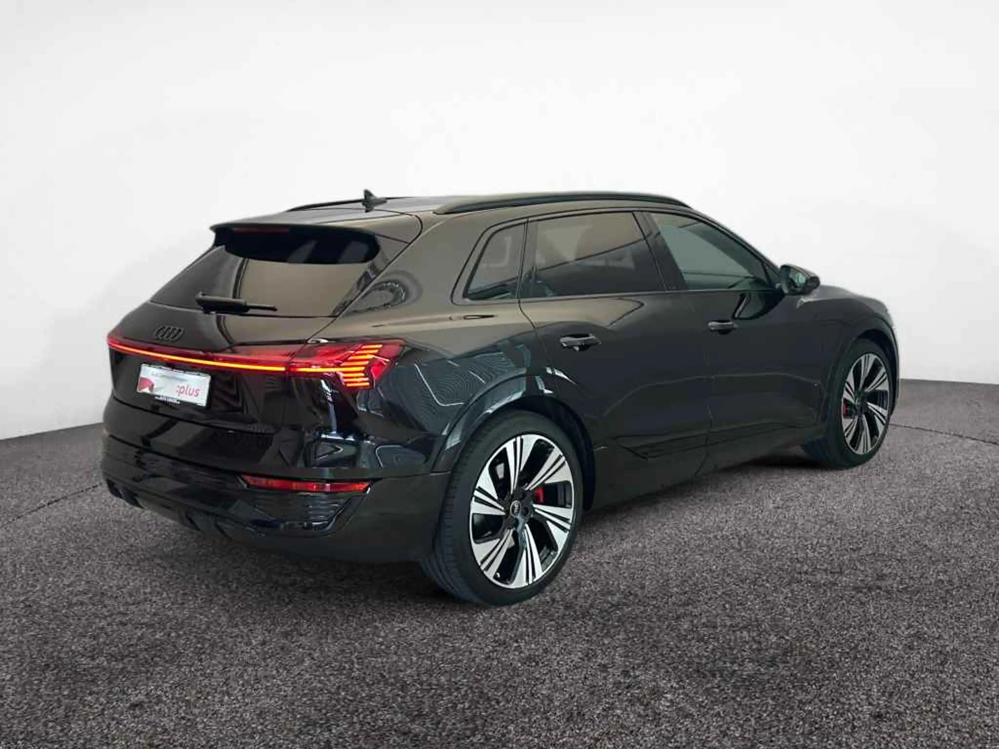 Audi Q8 e-tron 55 qua S line *AHK*MATRIX*HUD*R-CAM* — photo 6