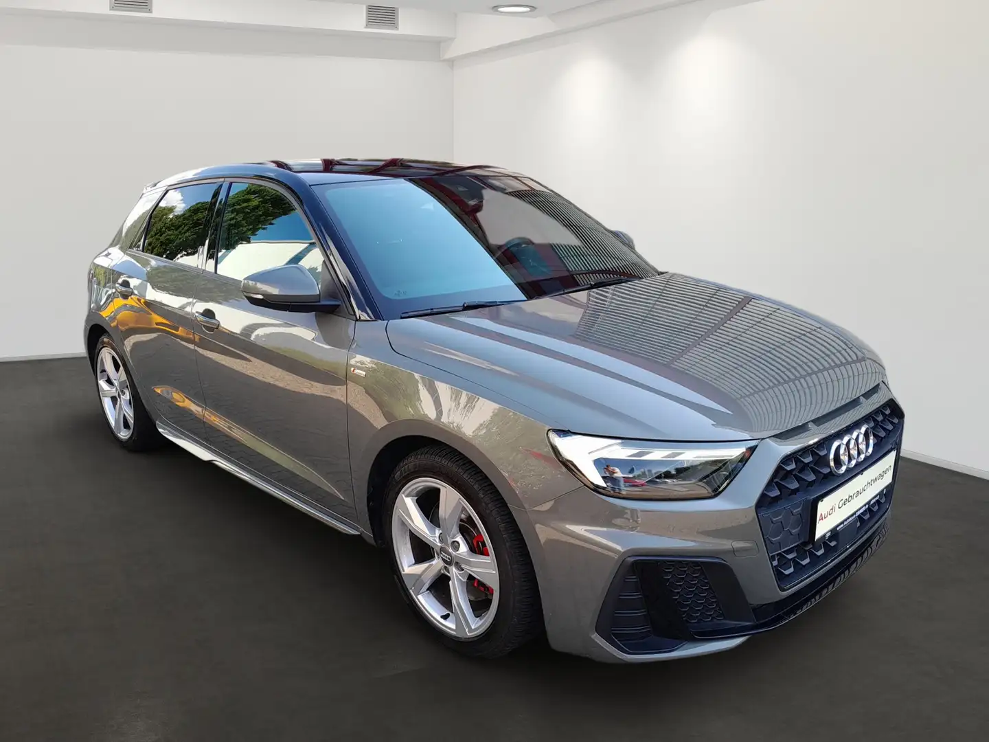 Audi A1 Sportback S-LINE 40TFSI ACC+KEYLESS+LED+NAVI+SITZH Grau - 2