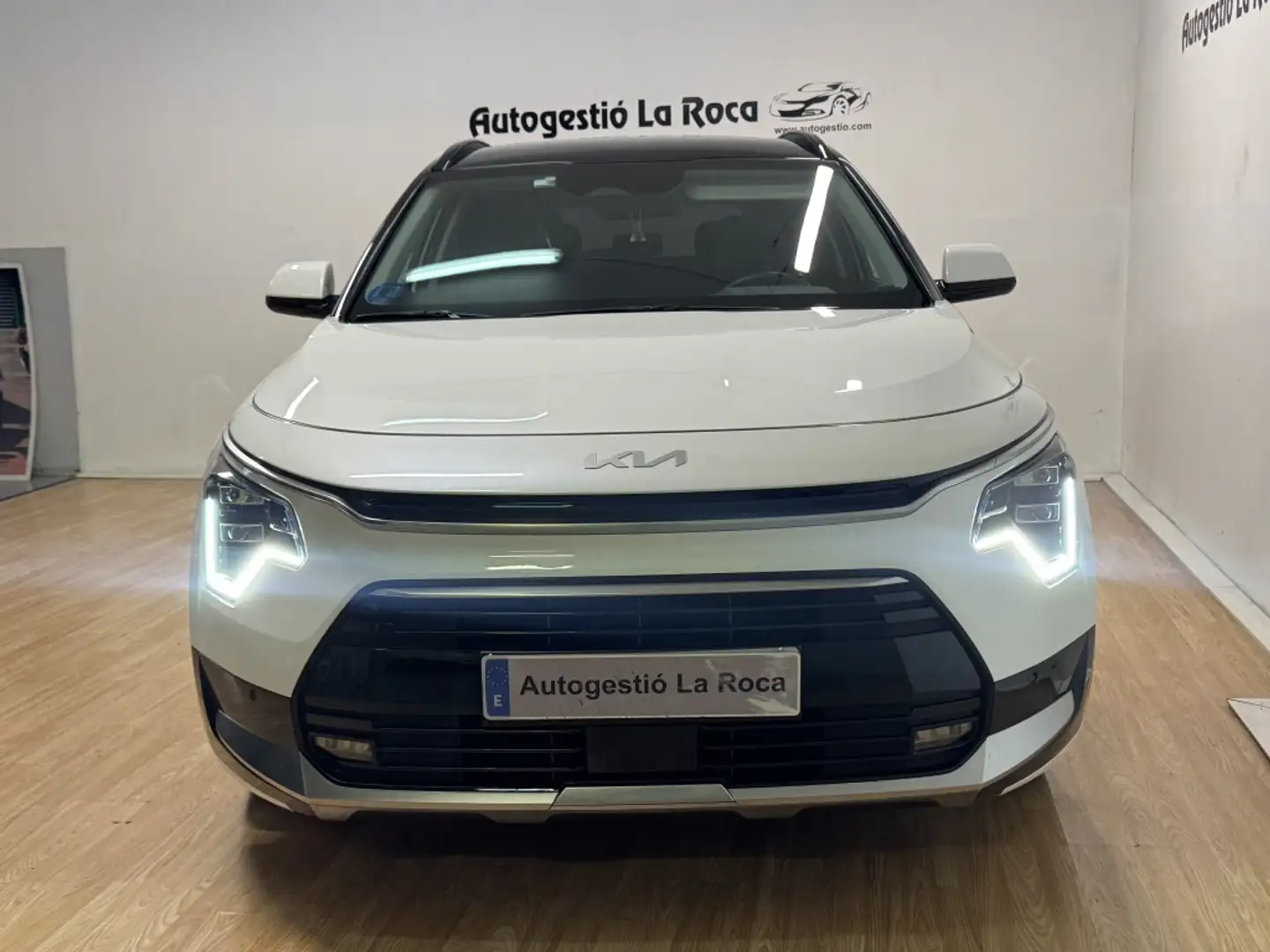 Kia Niro 1.6 PHEV Drive 183 Blanc - 2