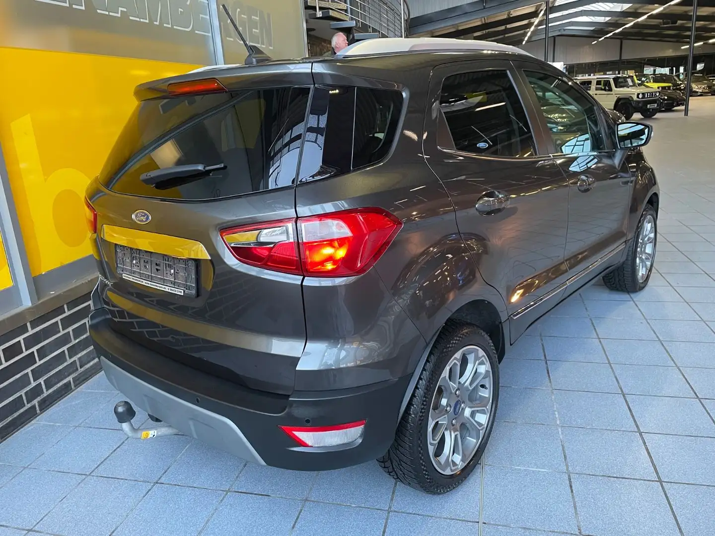 Ford EcoSport Titanium Automatik AHK Gris - 2
