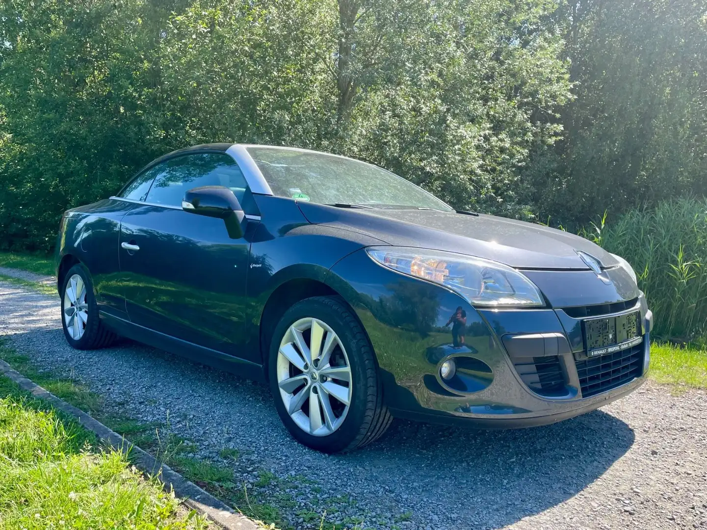 Renault Megane III 1.4l Cabrio Luxe Tüv=Neu! 2.Hand VB Grau - 2