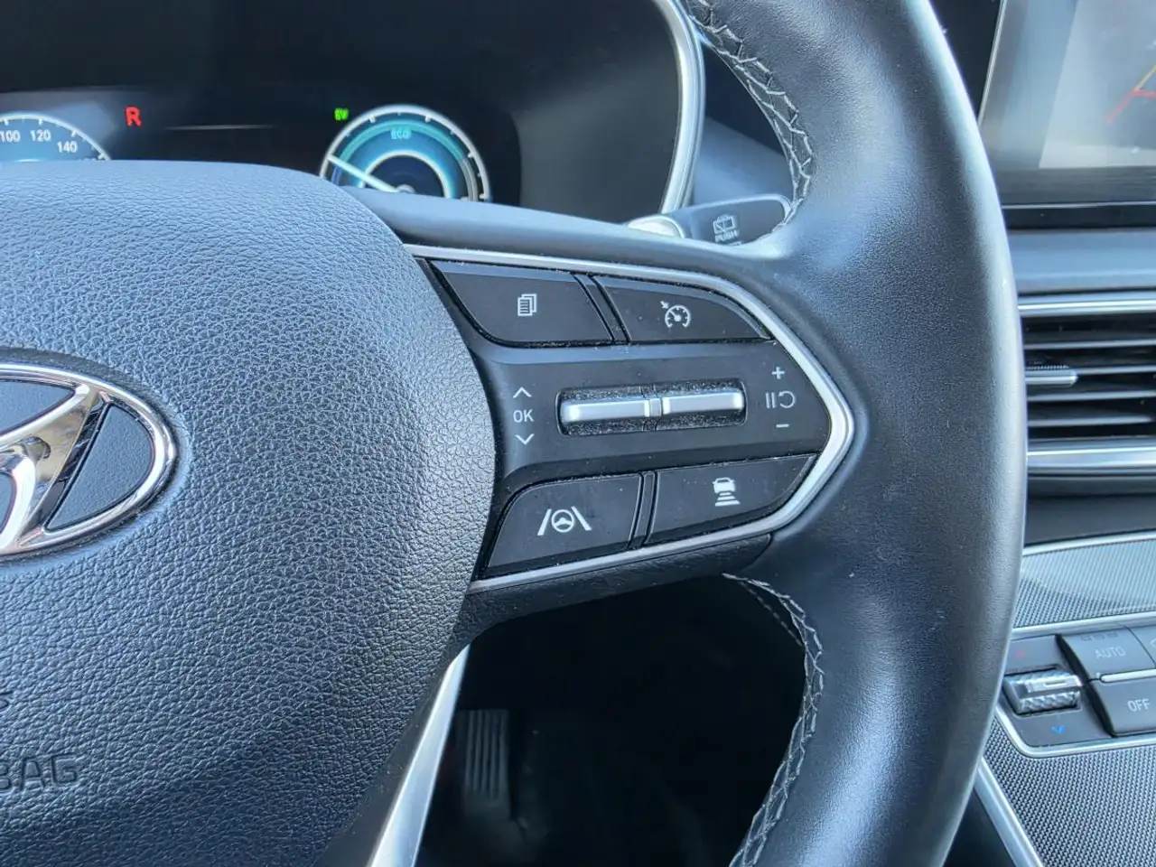Hyundai SANTA FE снимка Hyundai SANTA FE