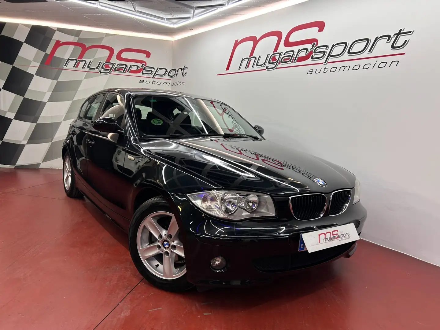 BMW 116 116i Noir - 1