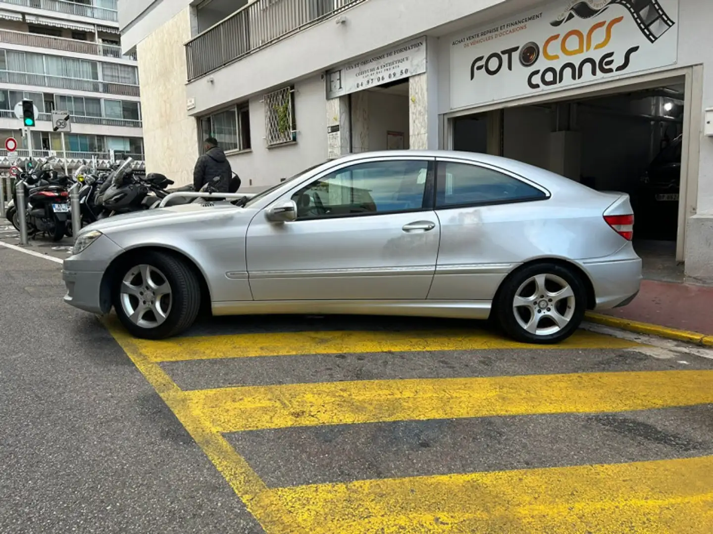 Mercedes-Benz CL 200 200 CDI CONTACT Gris - 2