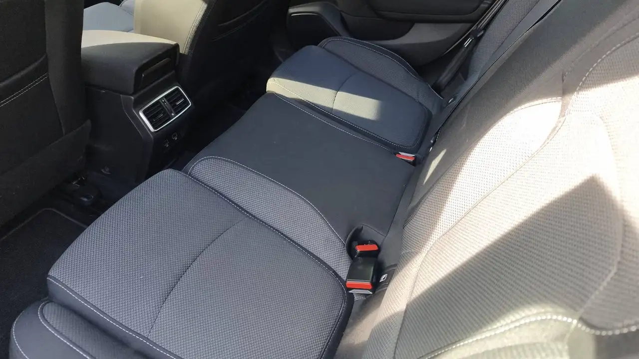 Renault Megane Berline — photo 29