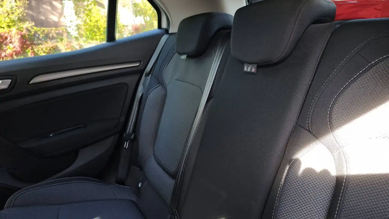 Renault Megane Berline — photo 9