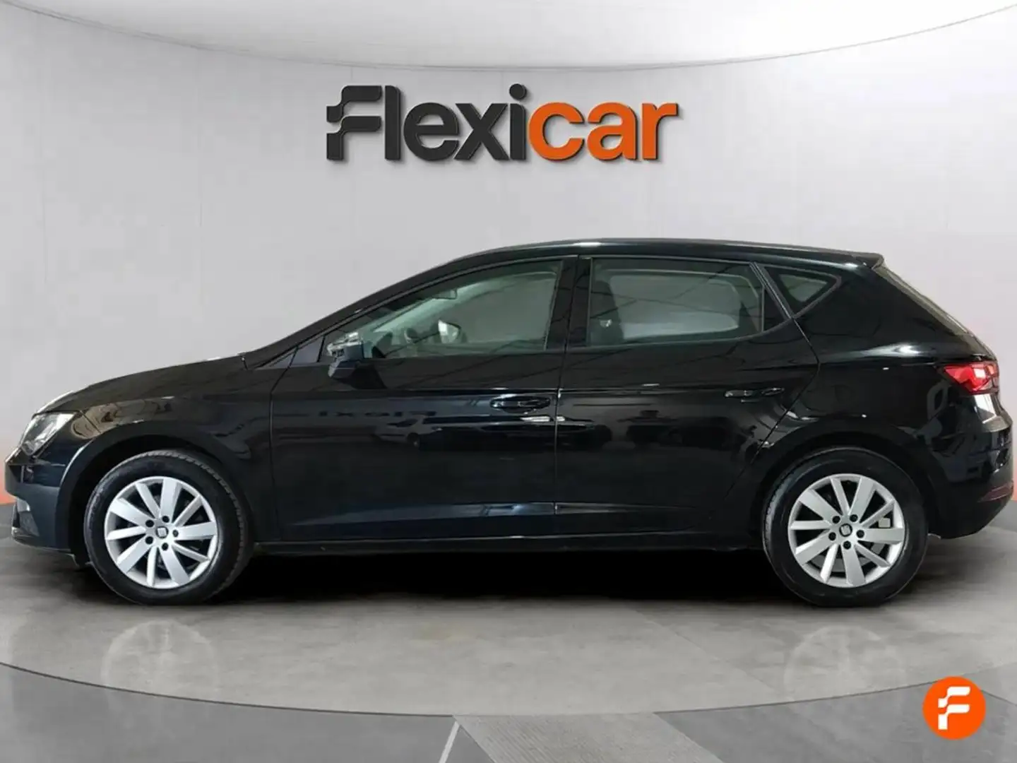 SEAT Leon ST 1.6TDI CR S&S Style 115 Negro - 2