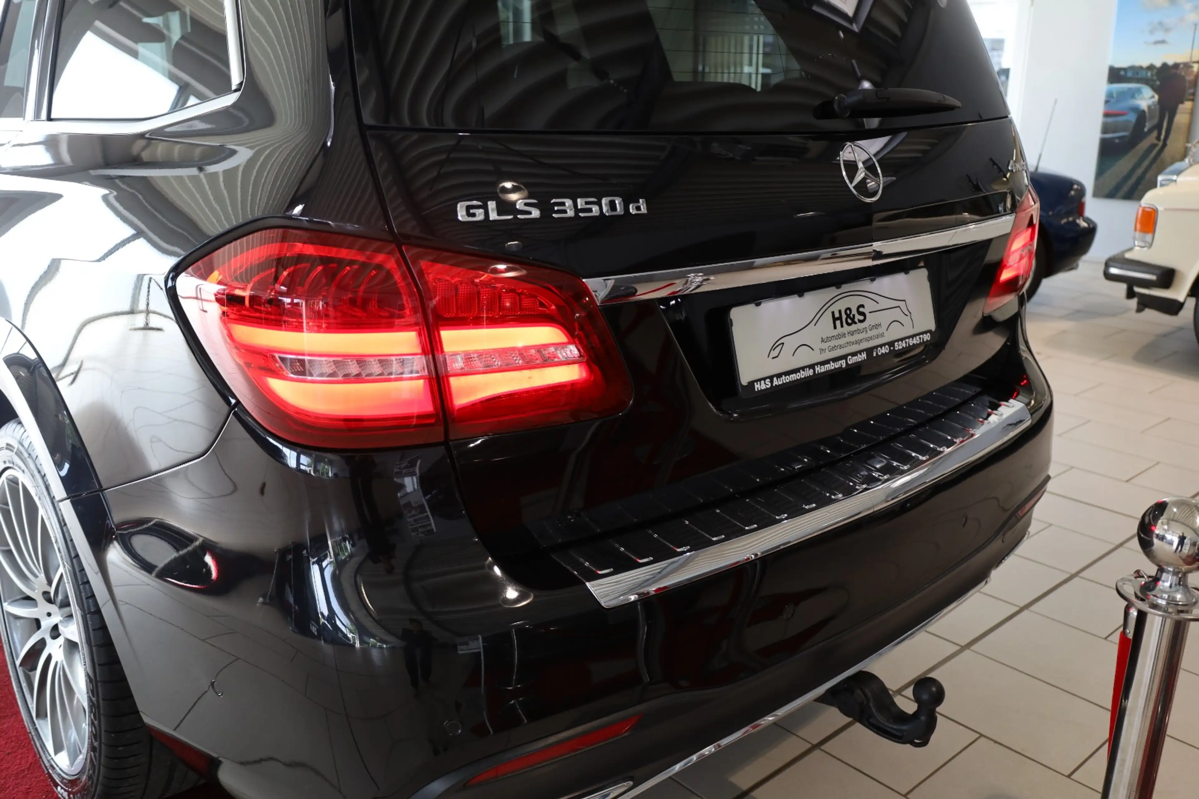 Mercedes-Benz GLS 350 d 4Matic PANO*360°*AMG-Line Interieur — photo 4